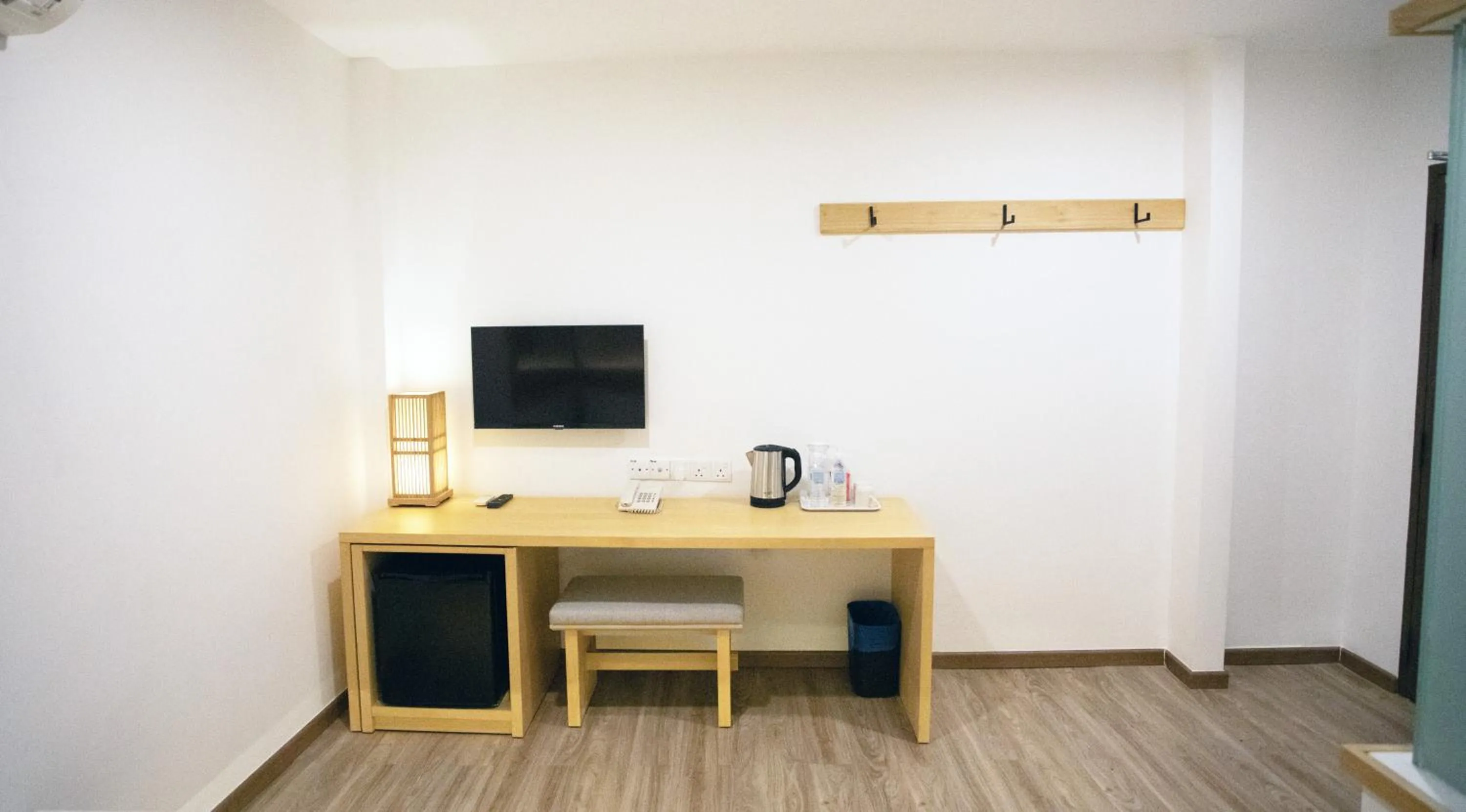 Coffee/tea facilities in Vivids Hotel