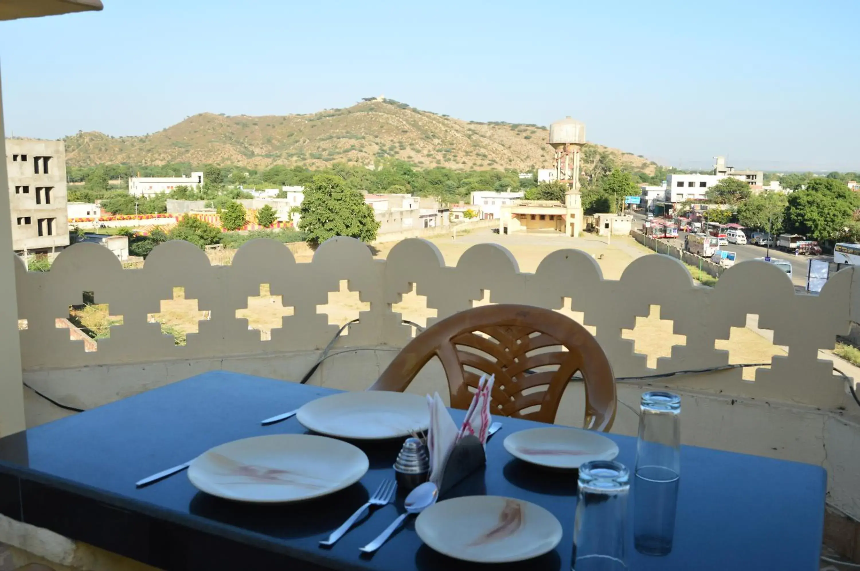 Restaurant/places to eat in Hotel Amer View Restaurant/places to eat in Hotel Amer View