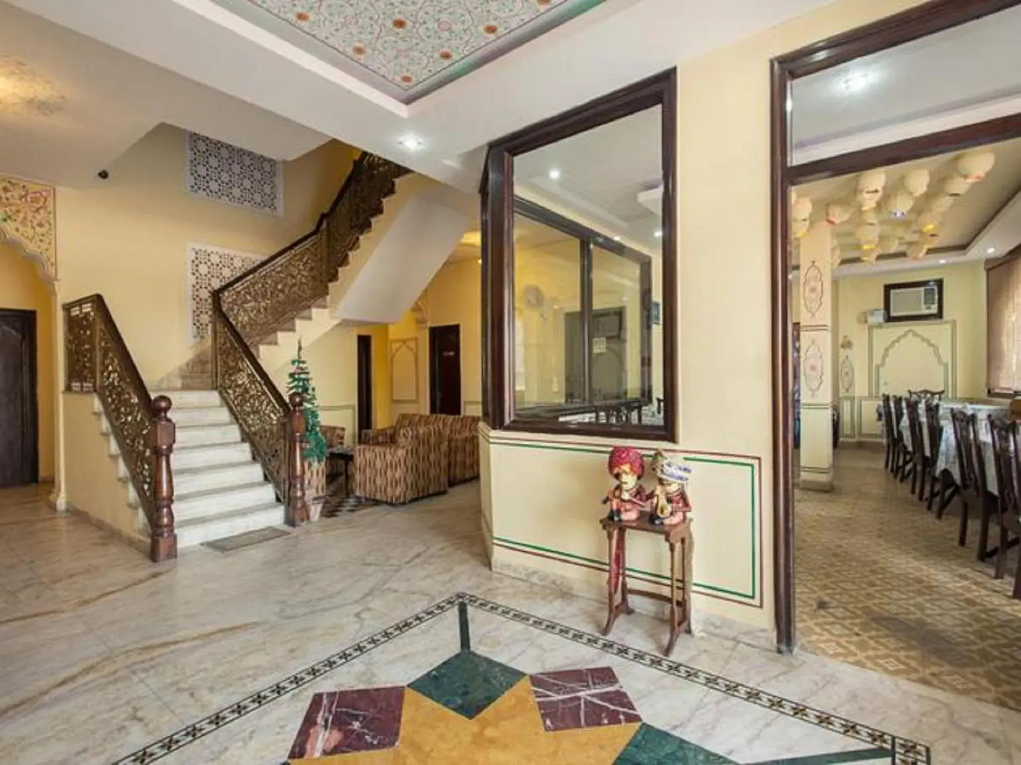 Decorative detail in Hotel Amer View Decorative detail in Hotel Amer View