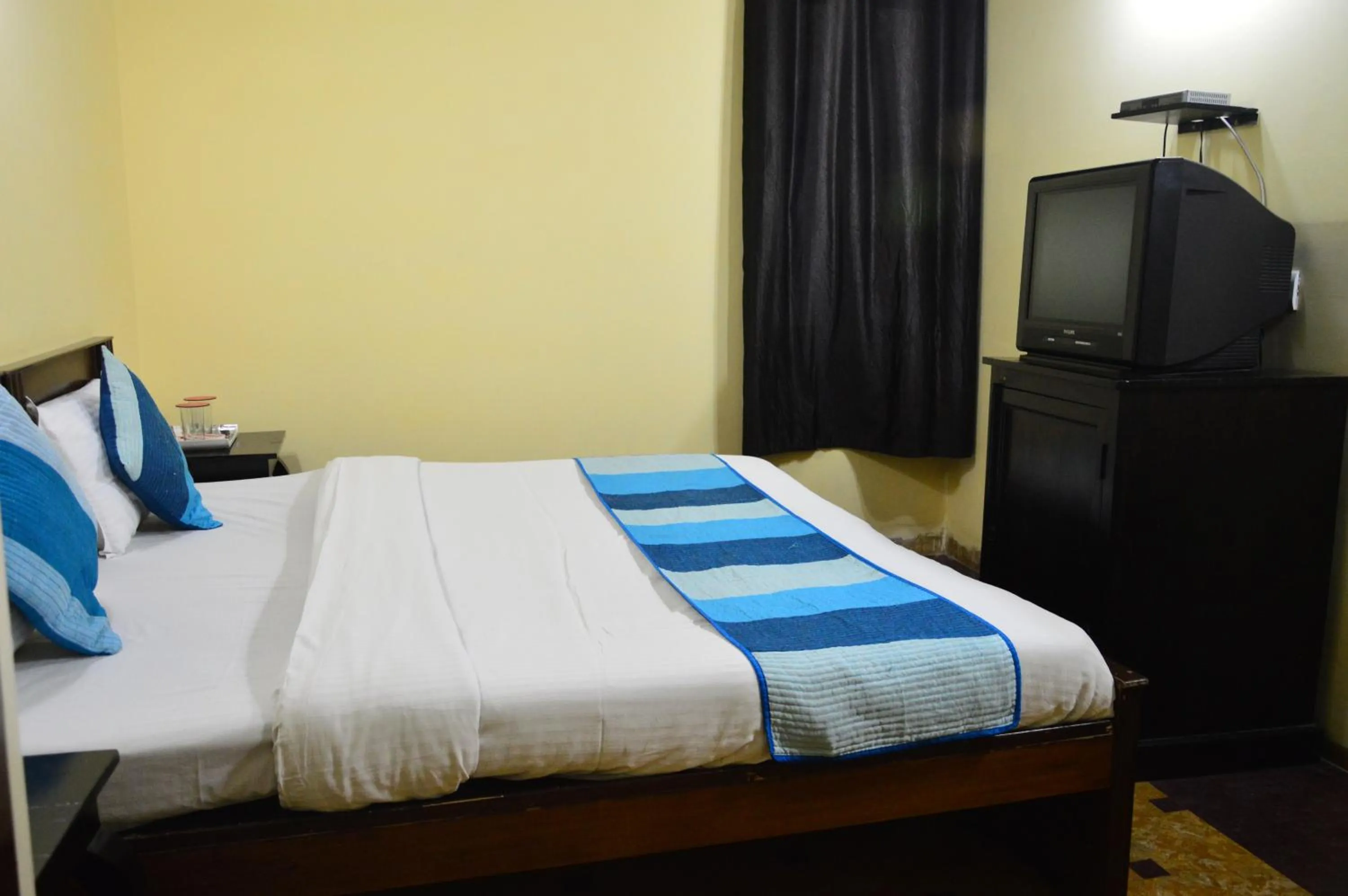 Bedroom, Bed in Hotel Amer View