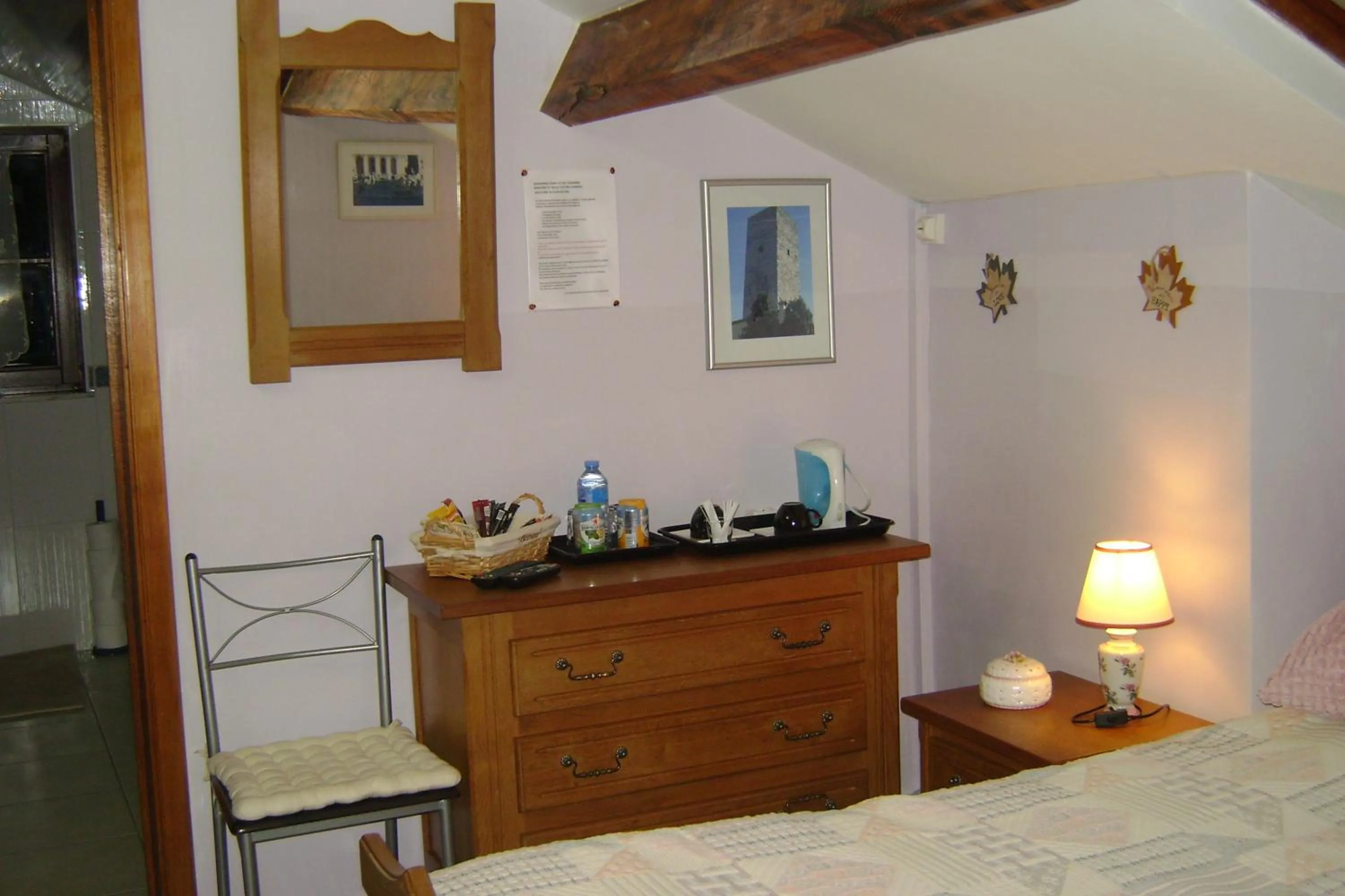 Bedroom, Bed in Le Castillon