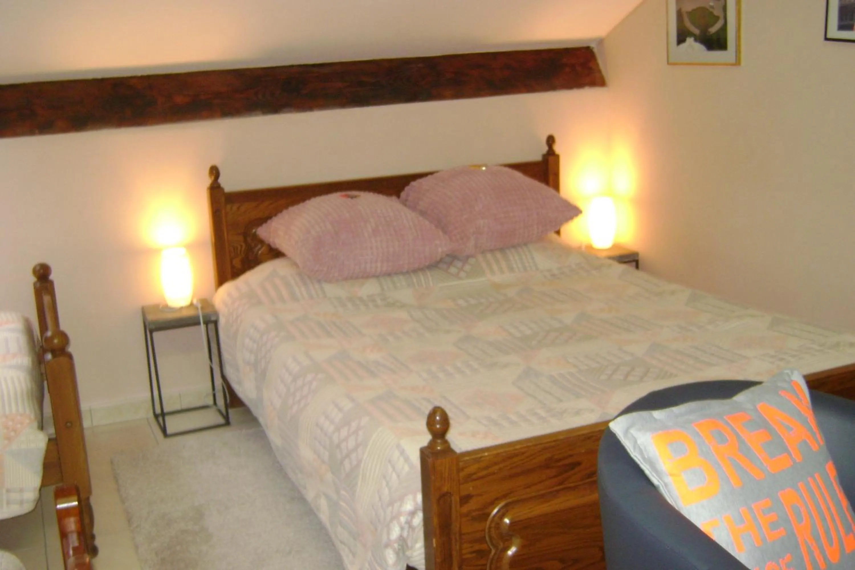 Bedroom, Bed in Le Castillon