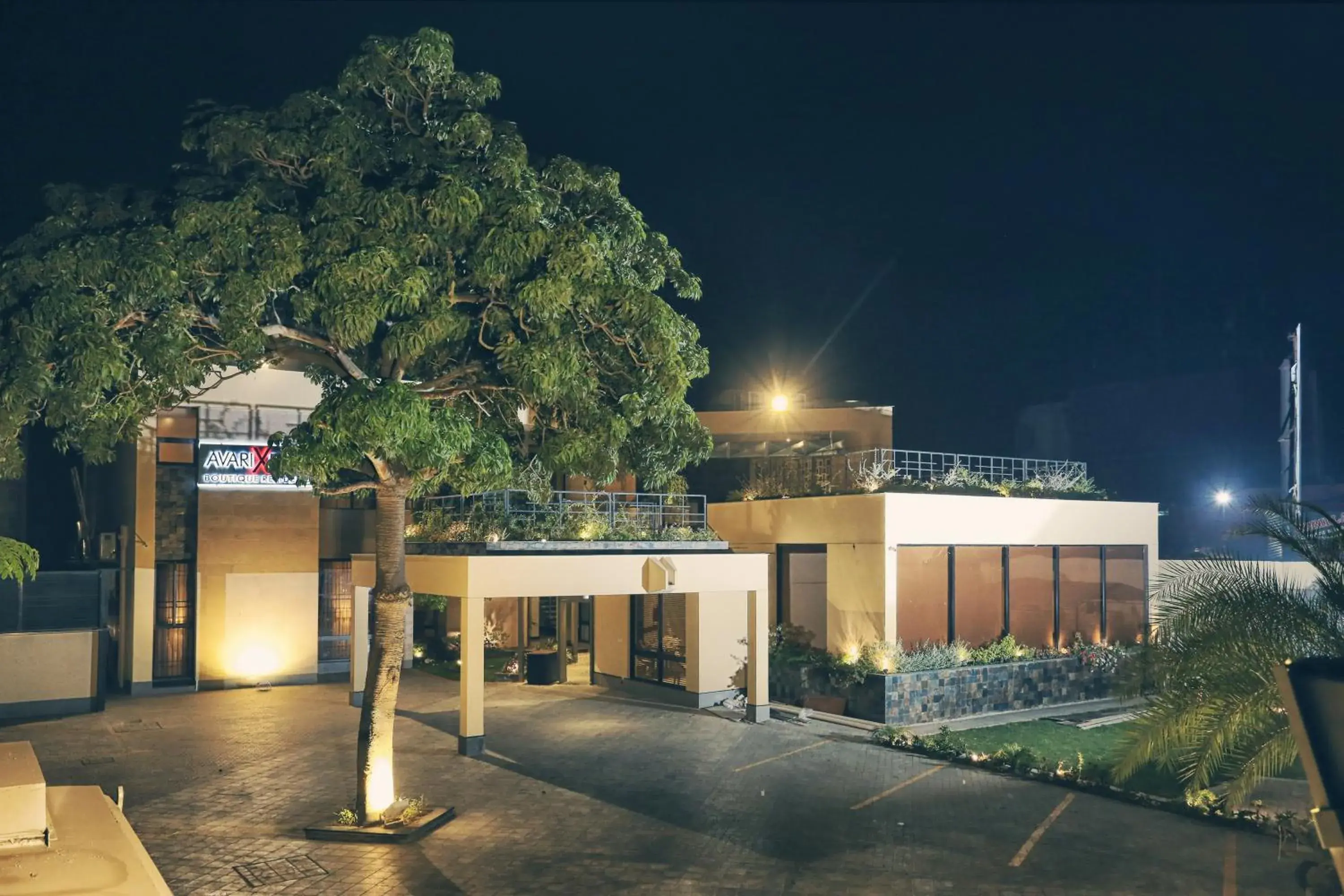 Property building in Avari Boutique Multan Property building in Avari Boutique Multan