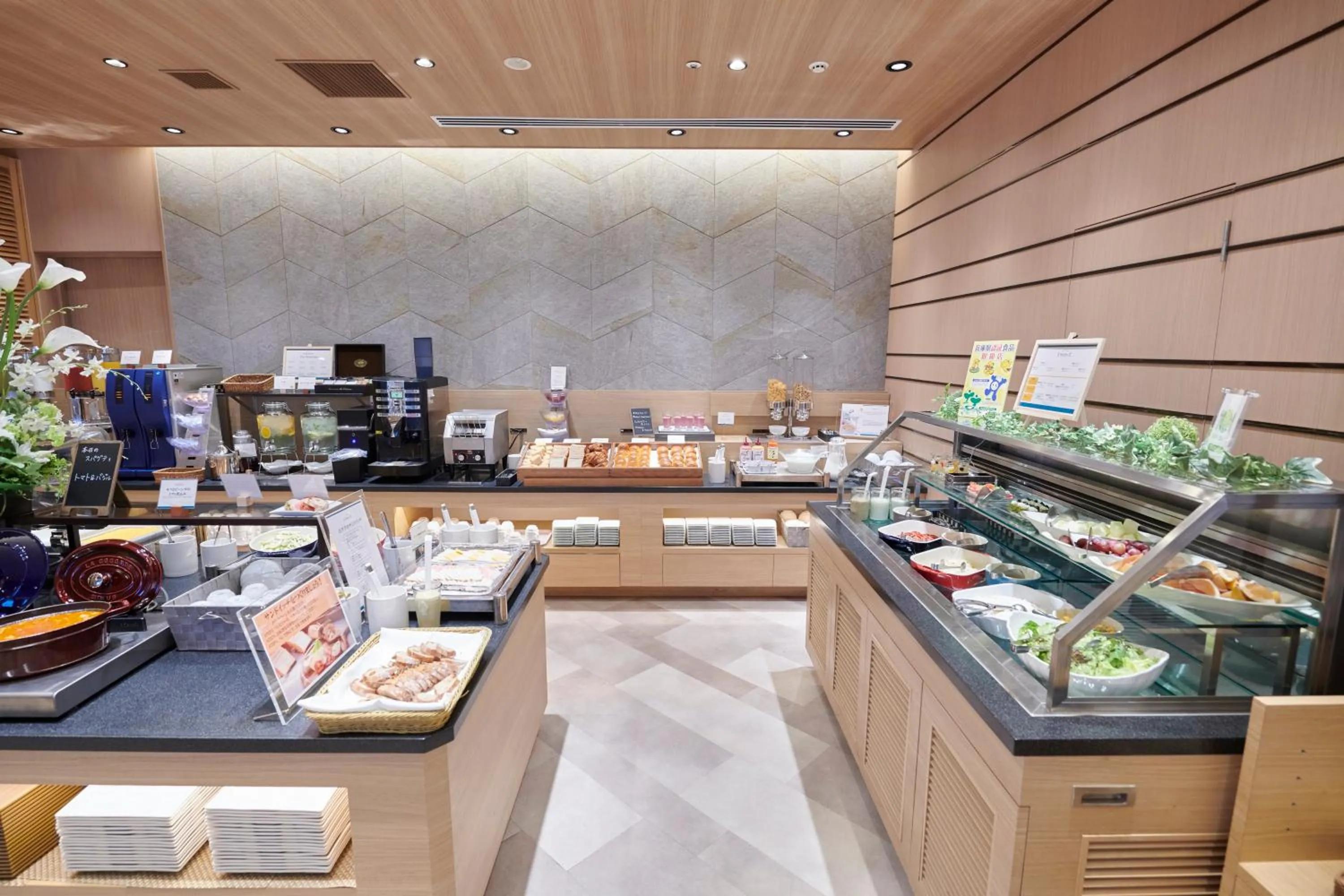 Buffet breakfast in HOTEL VISCHIO AMAGASAKI by GRANVIA