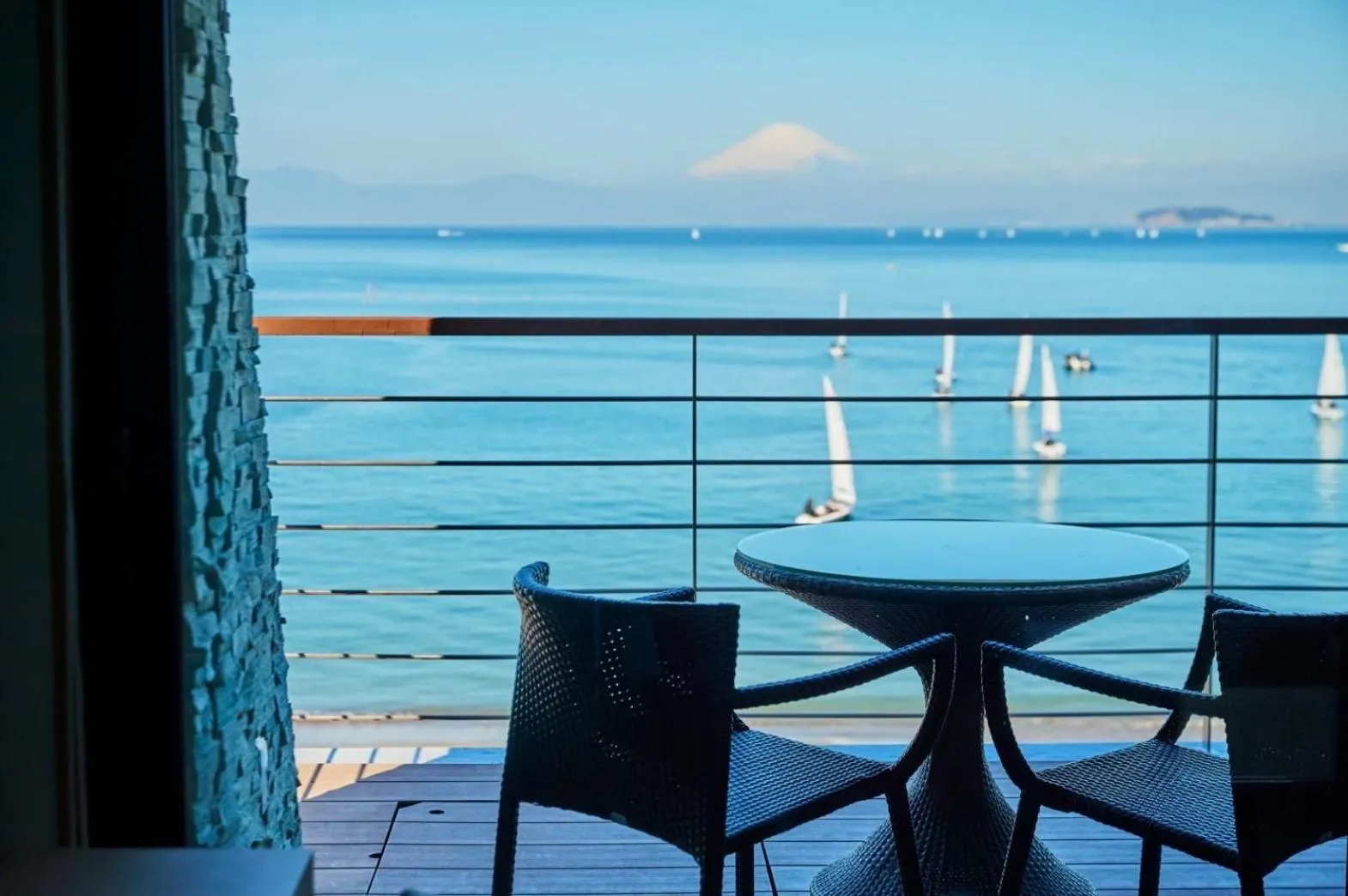 Day in Scapes The Suite