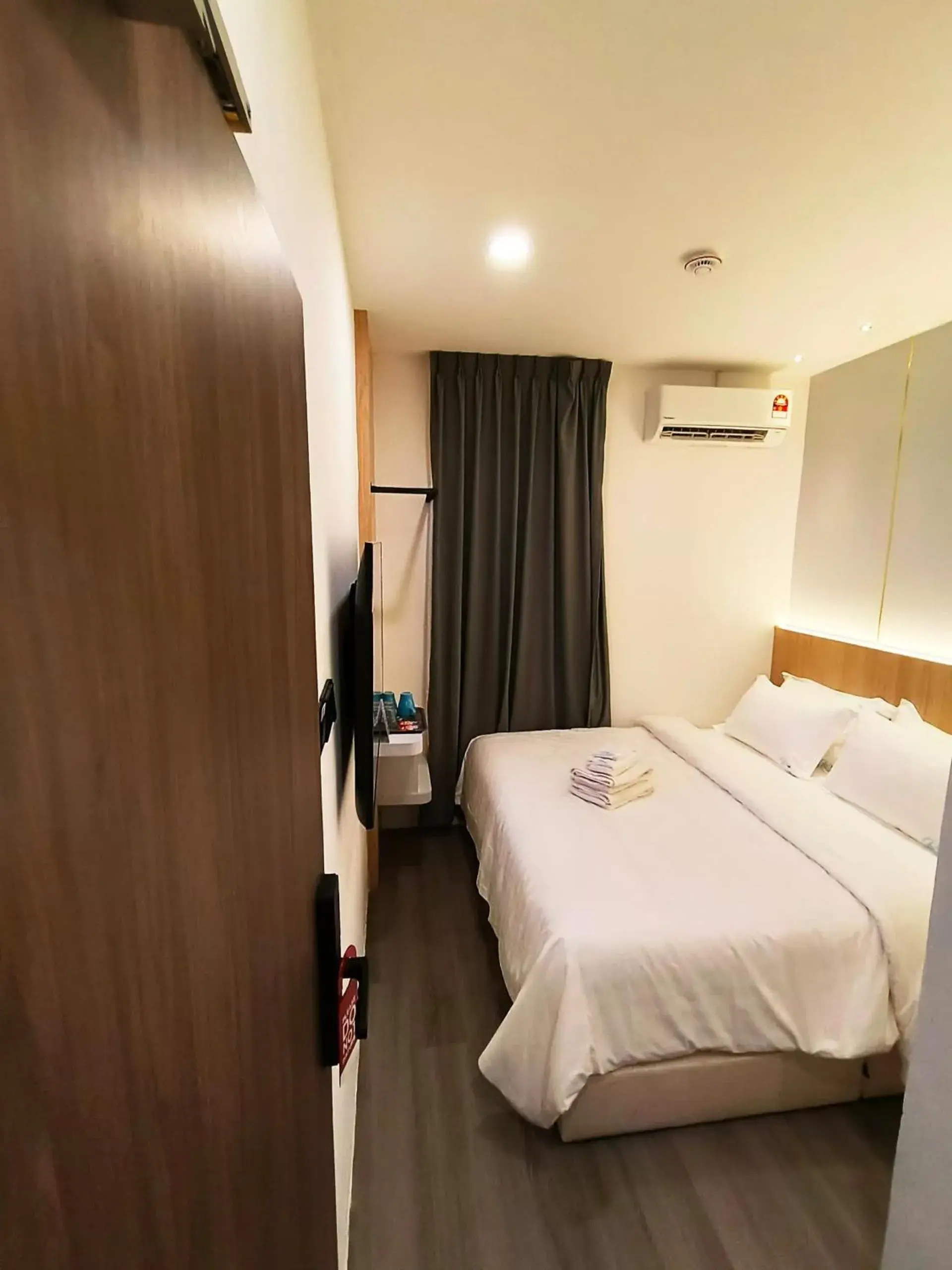 Bed in Red's Hotel Bed in Red's Hotel