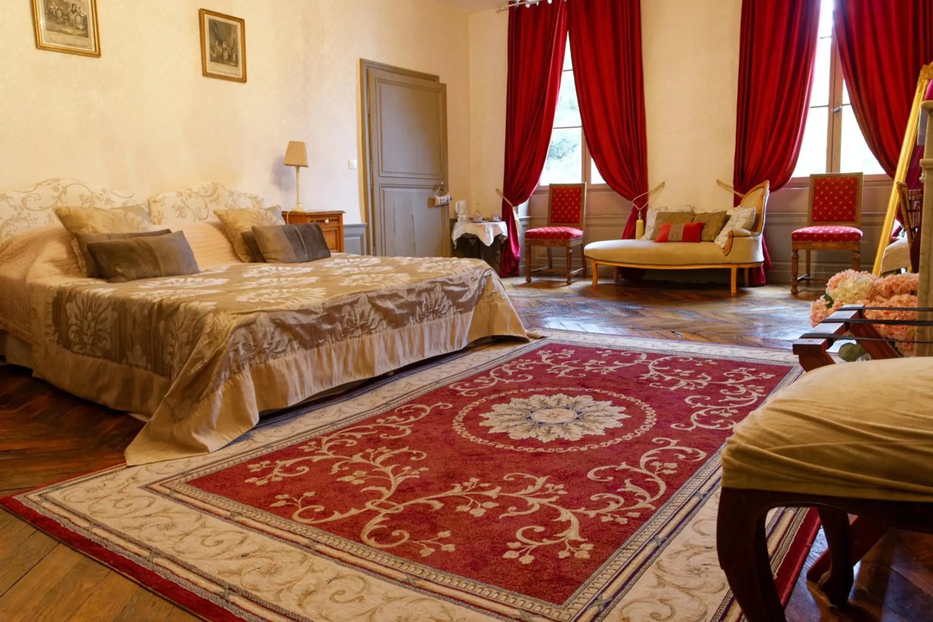 Superior Double Room in Chateau Du Four De Vaux Superior Double Room in Chateau Du Four De Vaux