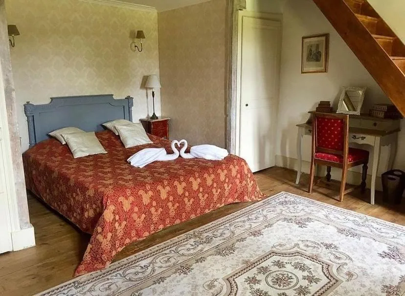 Family Room (4 Adults) in Chateau Du Four De Vaux