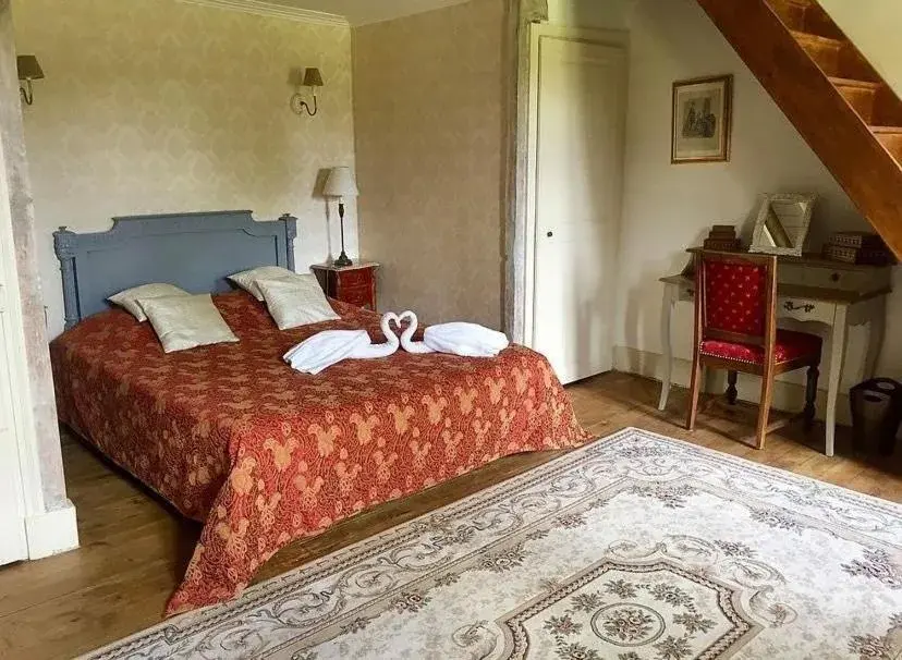 Family Room (4 Adults) in Chateau Du Four De Vaux Family Room (4 Adults) in Chateau Du Four De Vaux