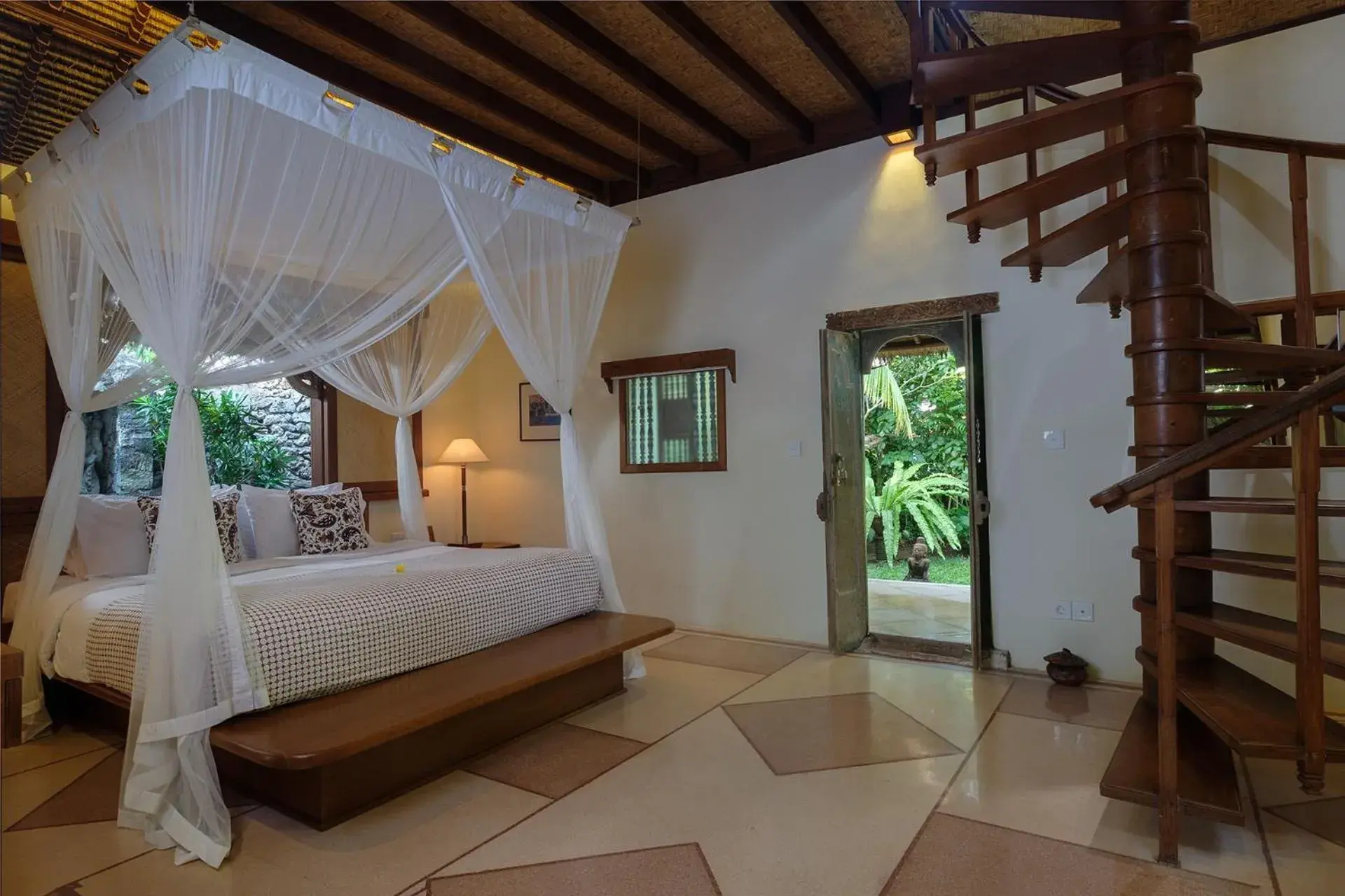 Photo of the whole room, Bed in Tandjung Sari Hotel Photo of the whole room, Bed in Tandjung Sari Hotel