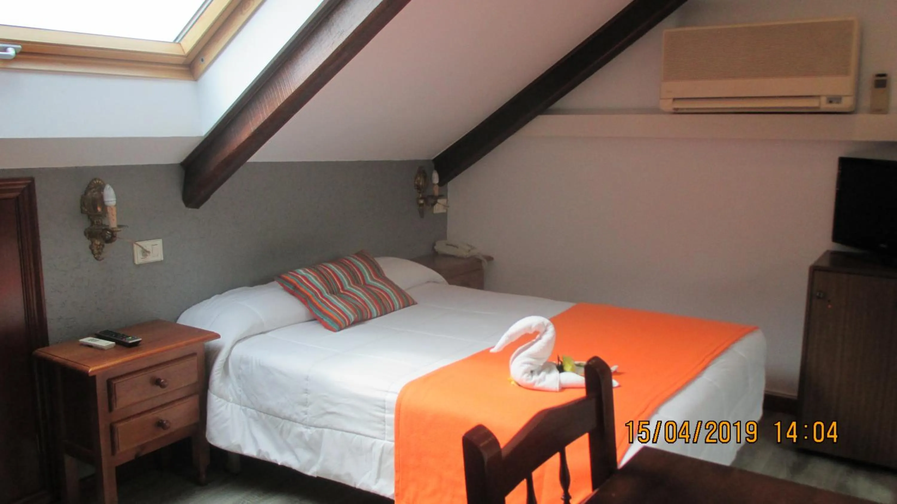 Photo of the whole room, Bed in Hotel Playa Samil Vigo