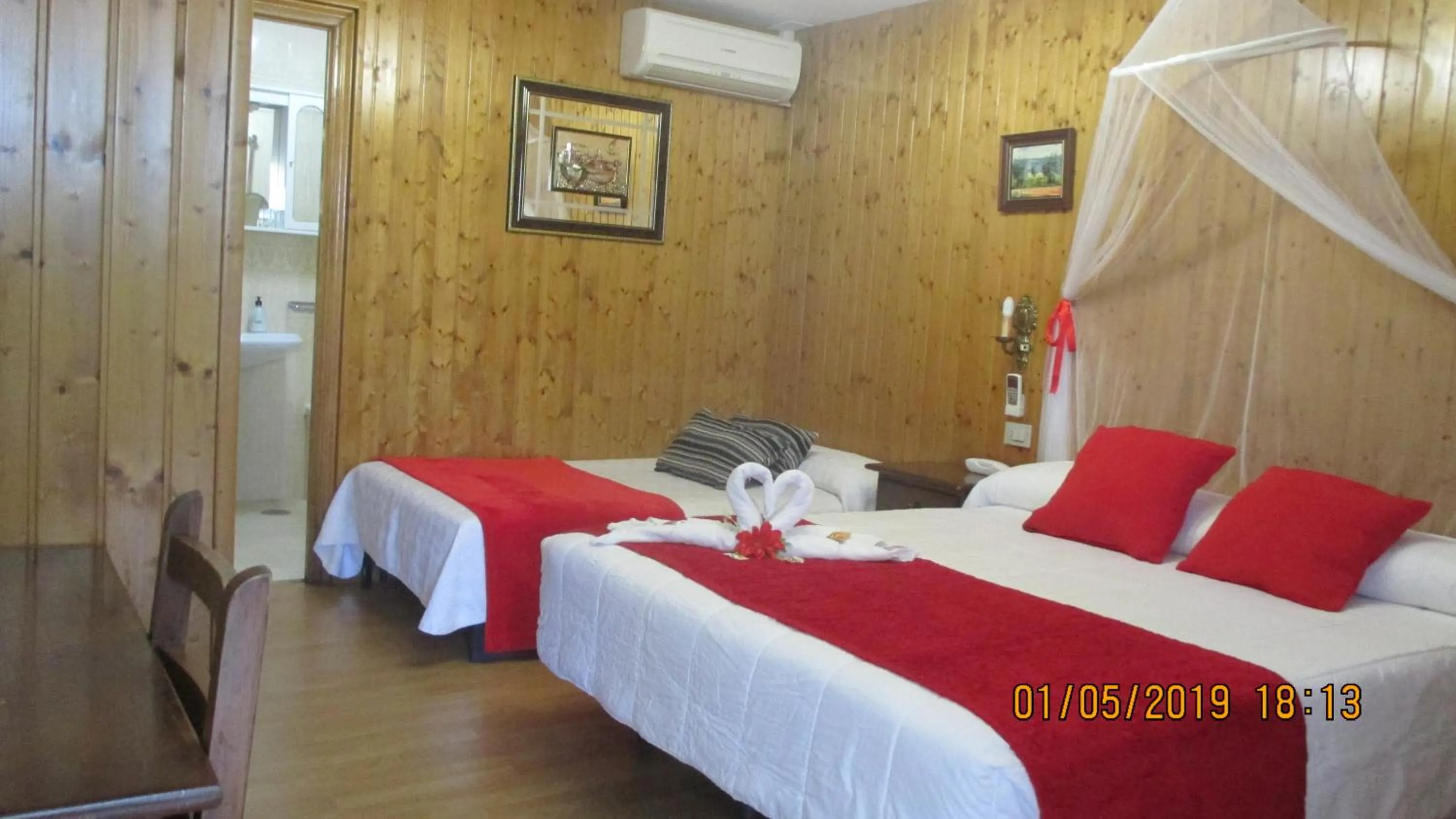 Photo of the whole room, Bed in Hotel Playa Samil Vigo