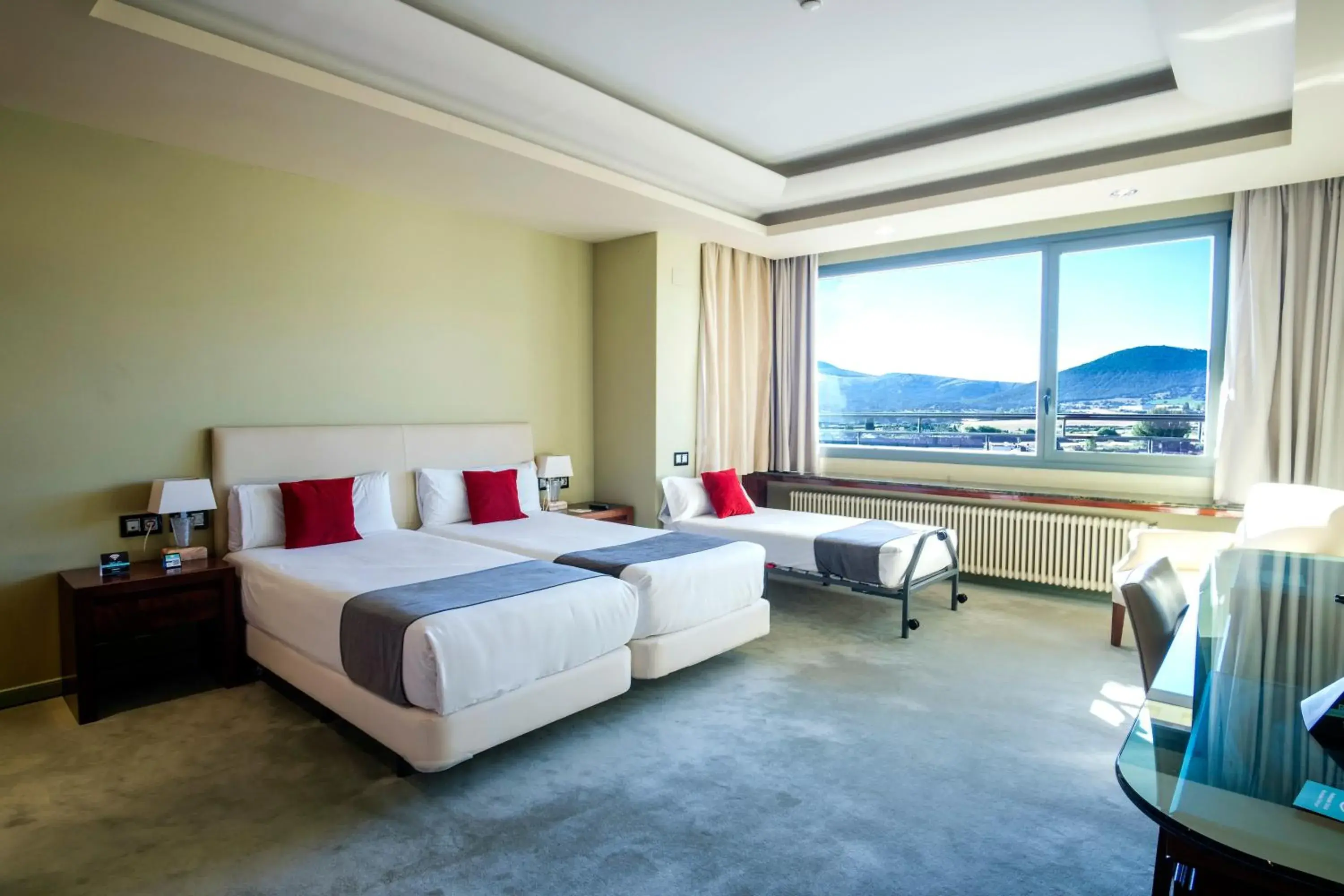 Triple Room in Alda Mirador del Moncayo Triple Room in Alda Mirador del Moncayo