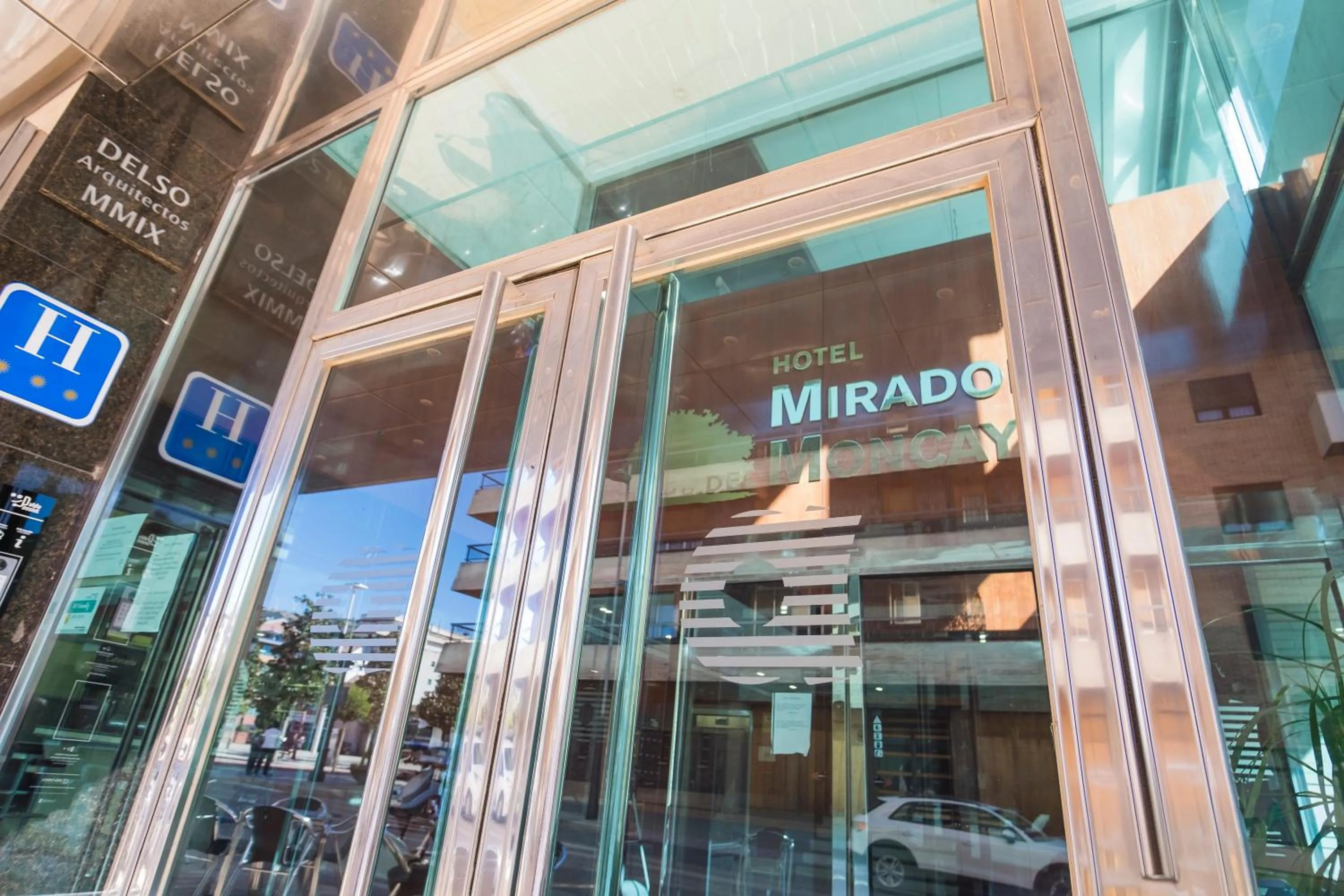 Logo/Certificate/Sign in Alda Mirador del Moncayo