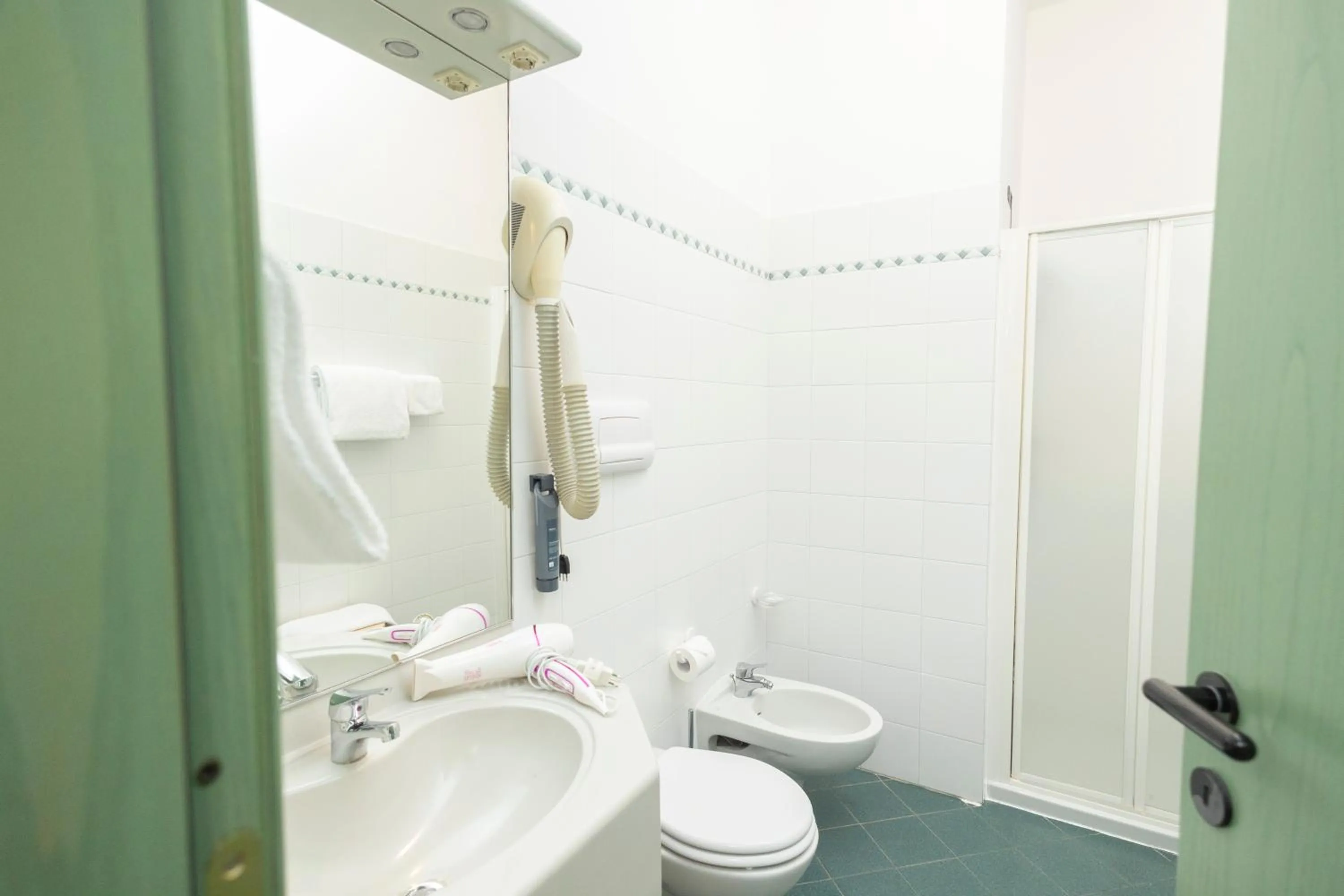 Shower in Hotel Berta