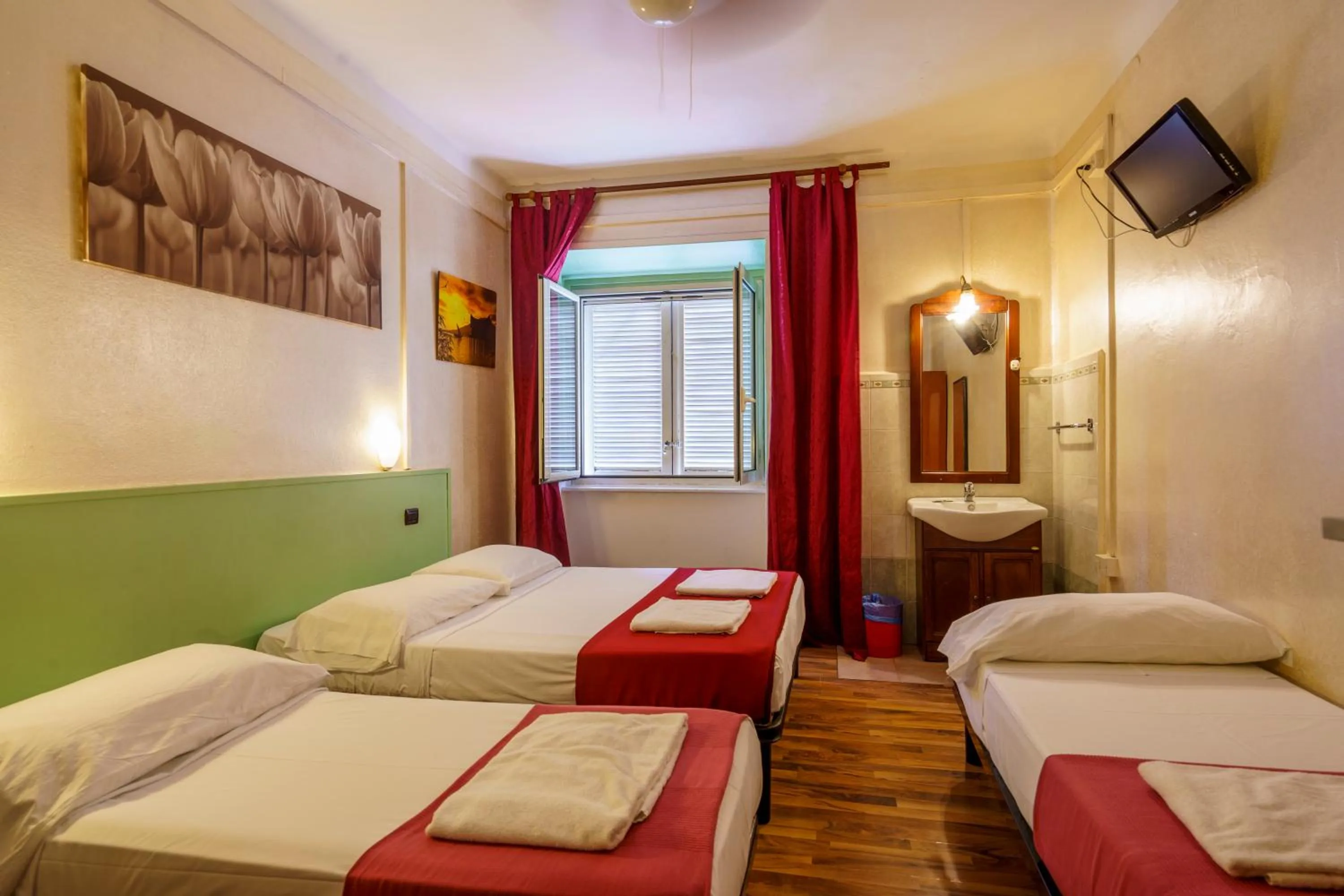 Bed in Hotel America