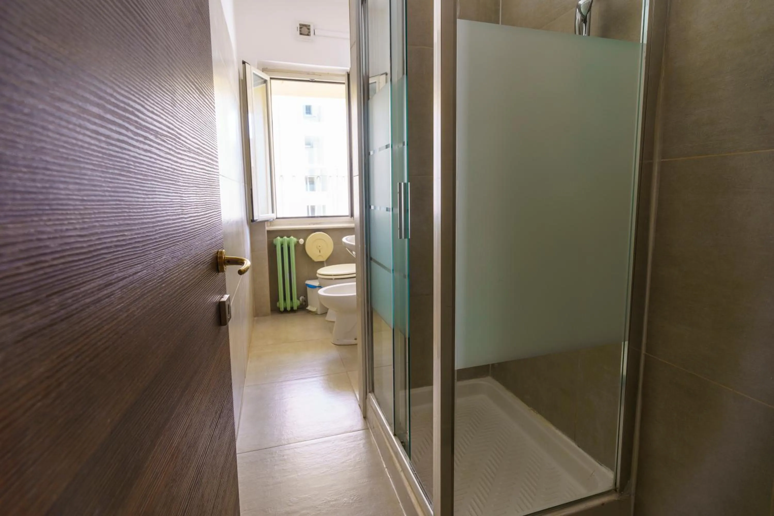 Bathroom in Hotel America