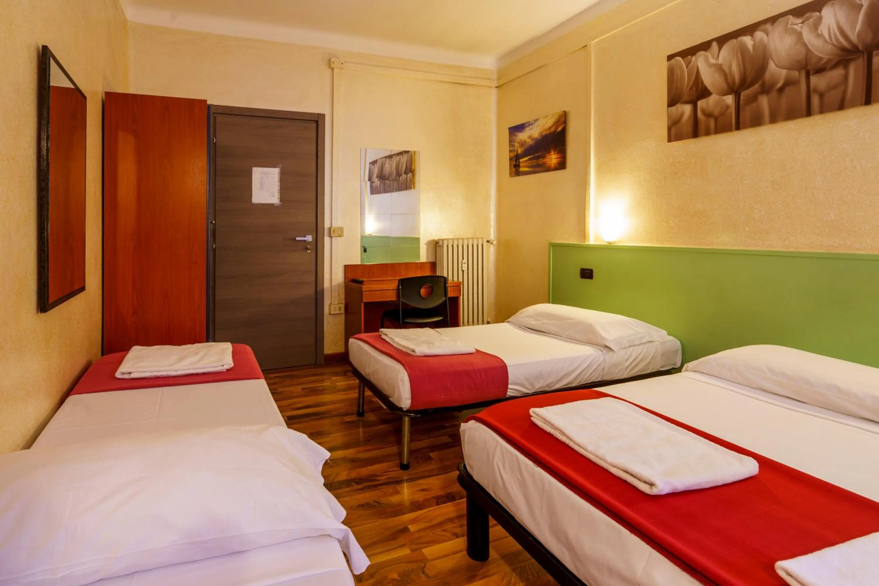 Bed in Hotel America