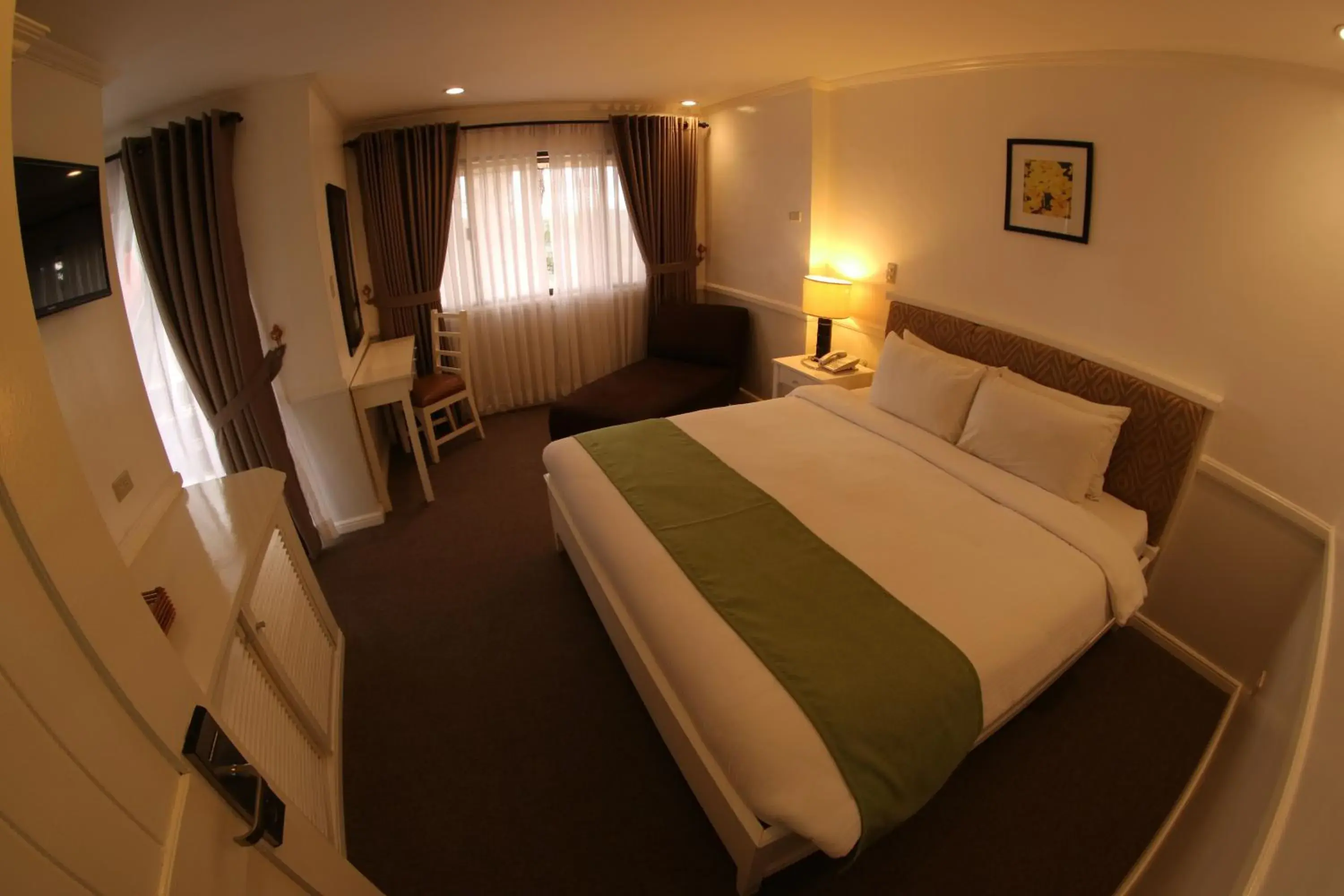 Bedroom, Bed in Mines View Park Hotel Bedroom, Bed in Mines View Park Hotel