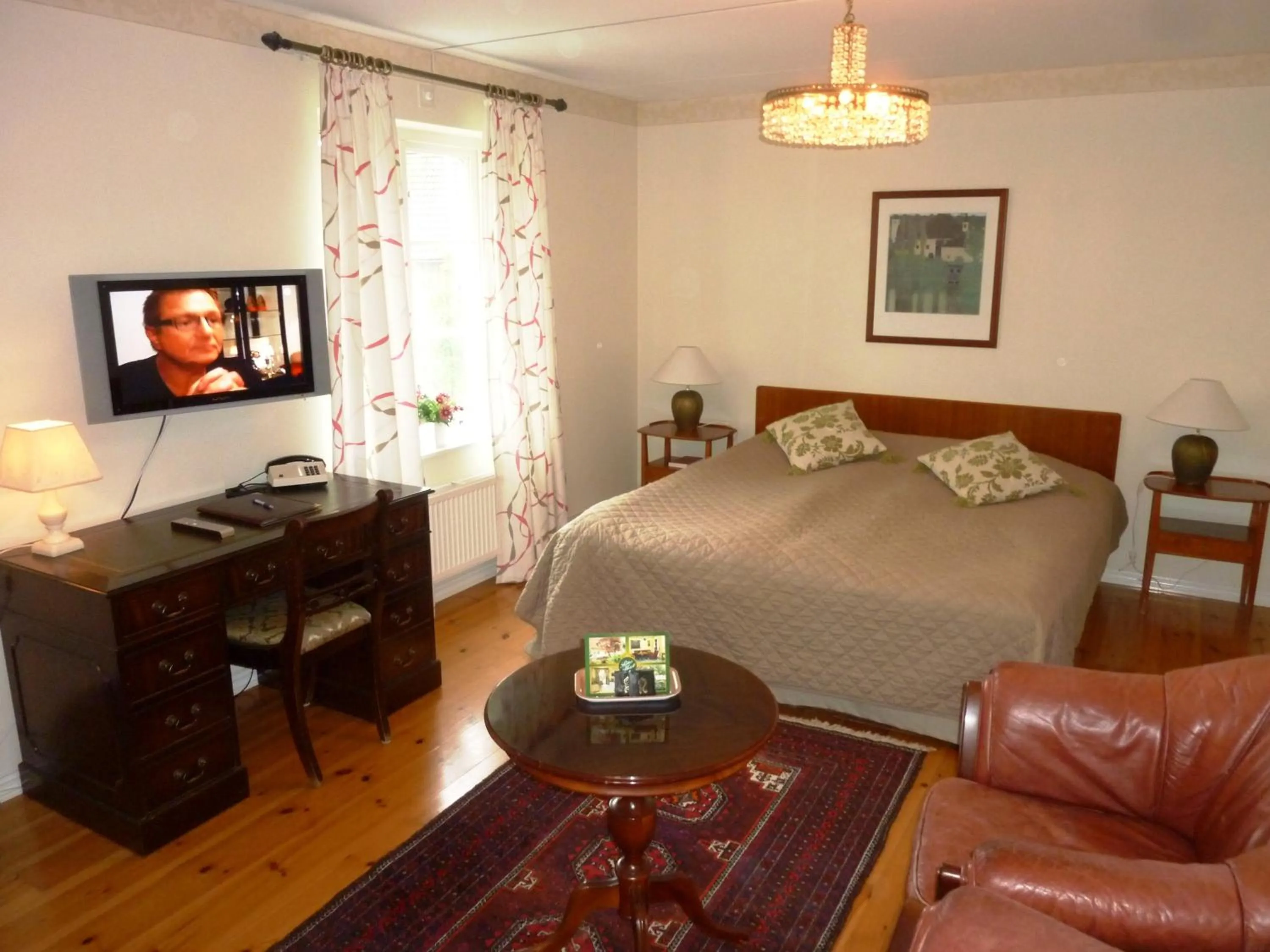 Photo of the whole room in Nya Pallas Hotel