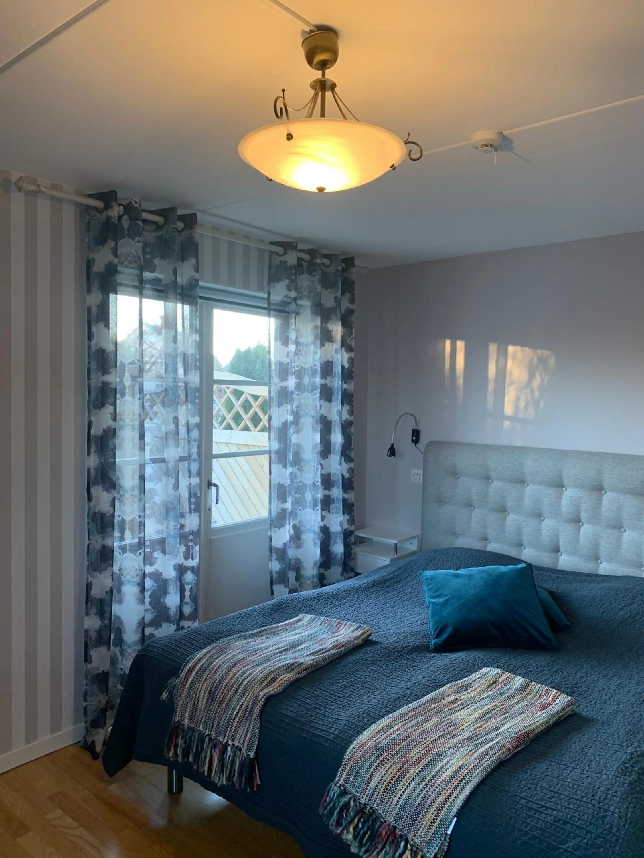 Bedroom, Bed in Nya Pallas Hotel