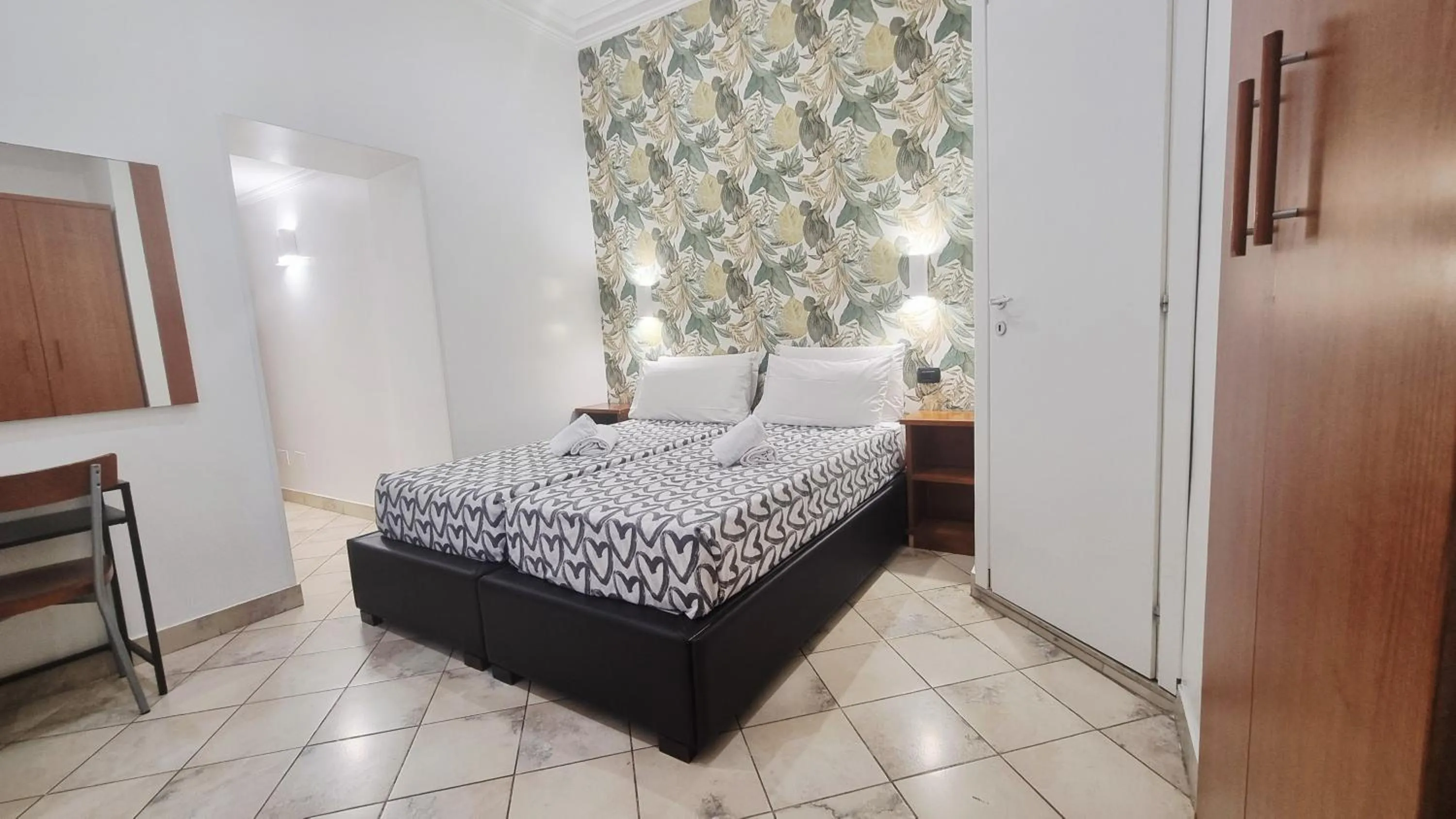 Bedroom, Bed in Hotel Ciao