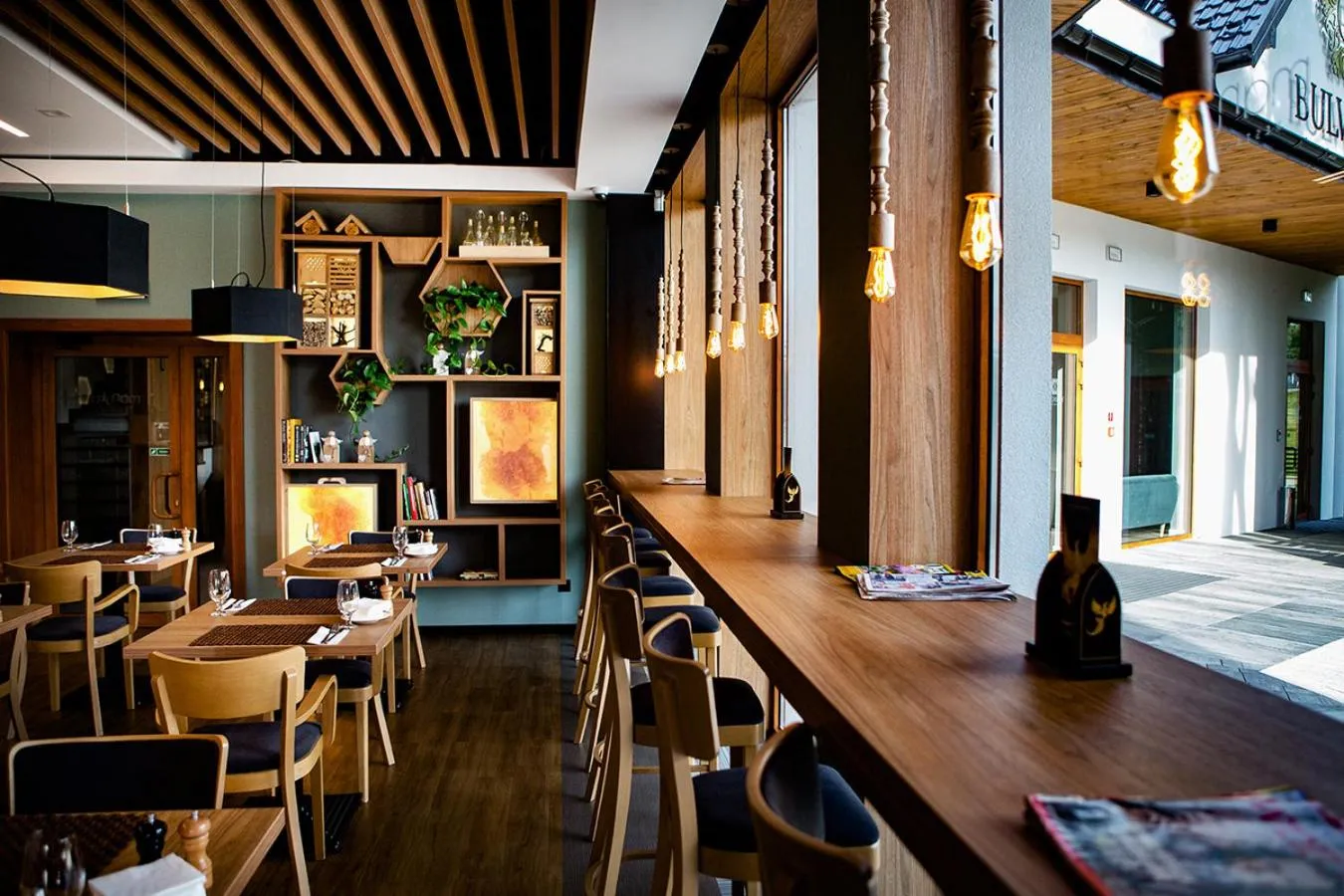 Restaurant/places to eat in Bulwary Biznes