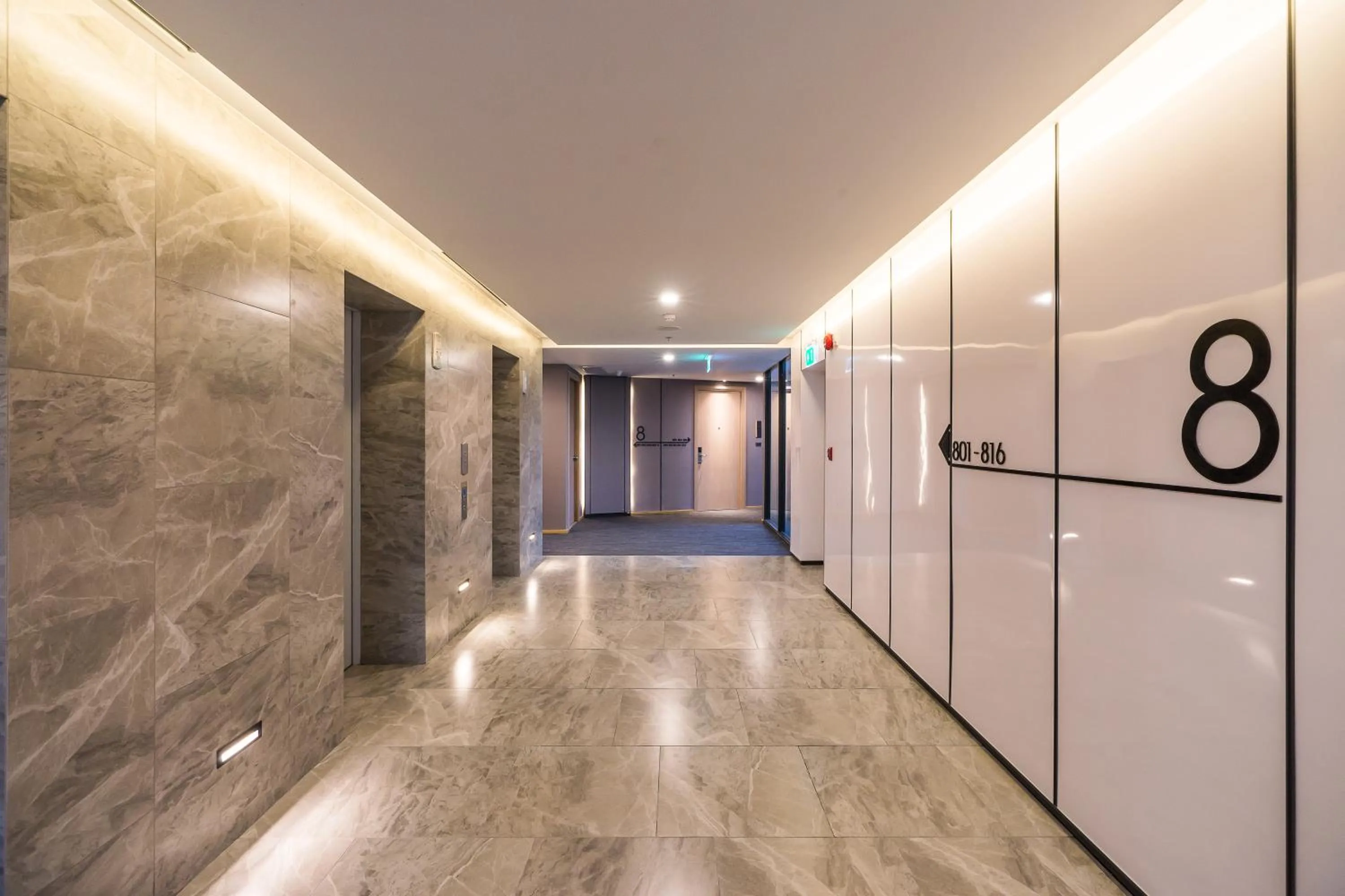 Area and facilities in Arize Hotel Sri Racha