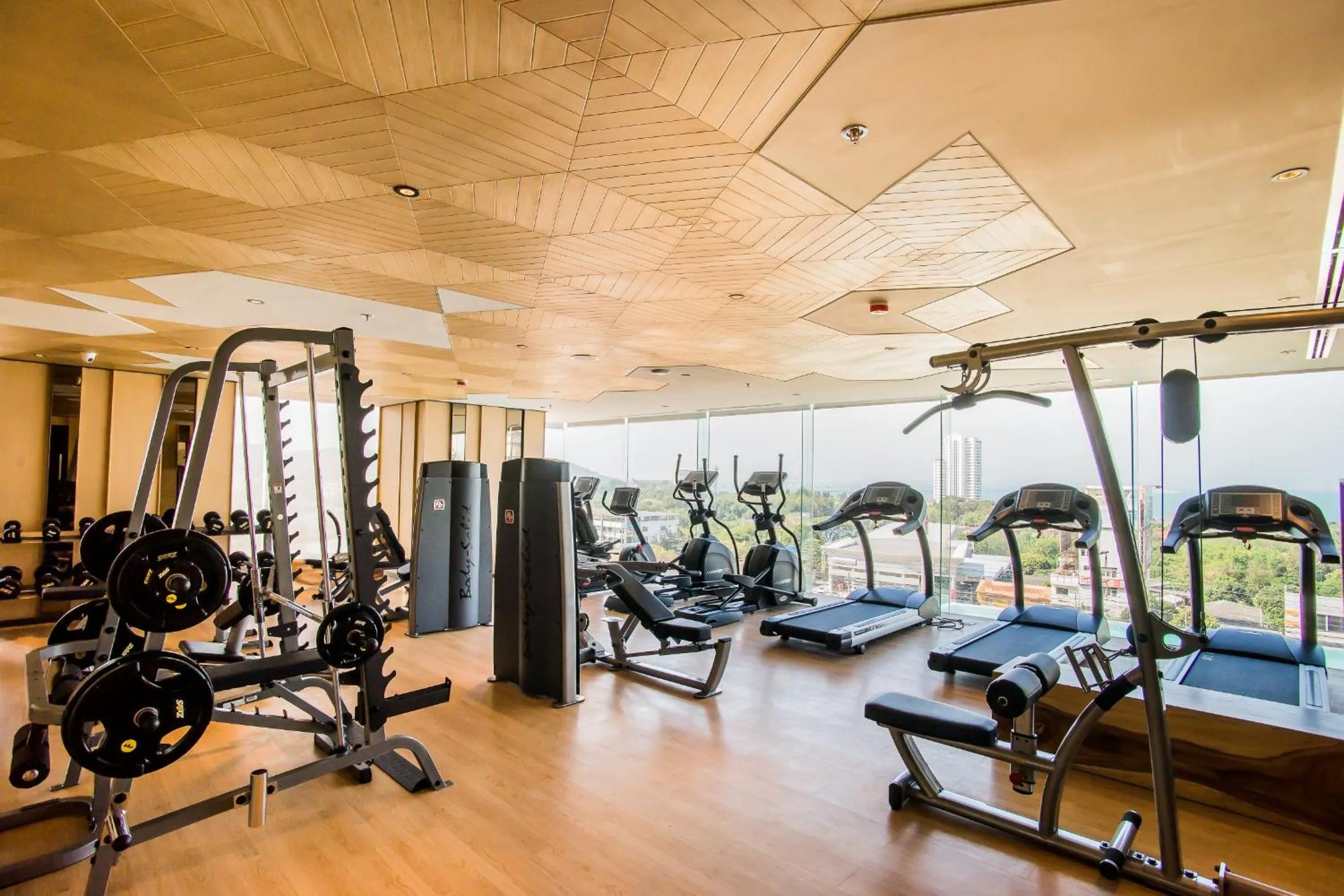 Fitness centre/facilities in Arize Hotel Sri Racha