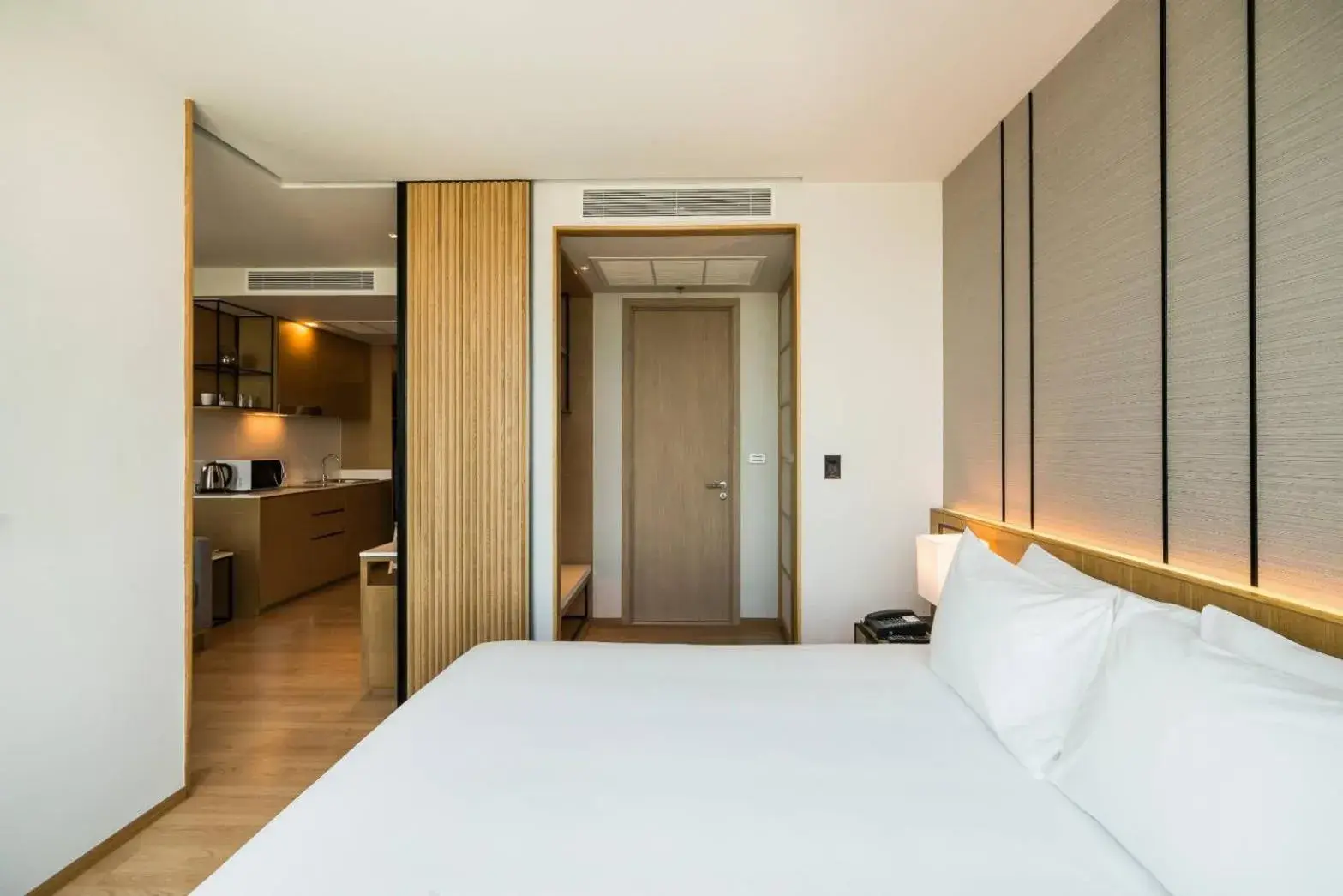 Property building, Bed in Arize Hotel Sri Racha Property building, Bed in Arize Hotel Sri Racha