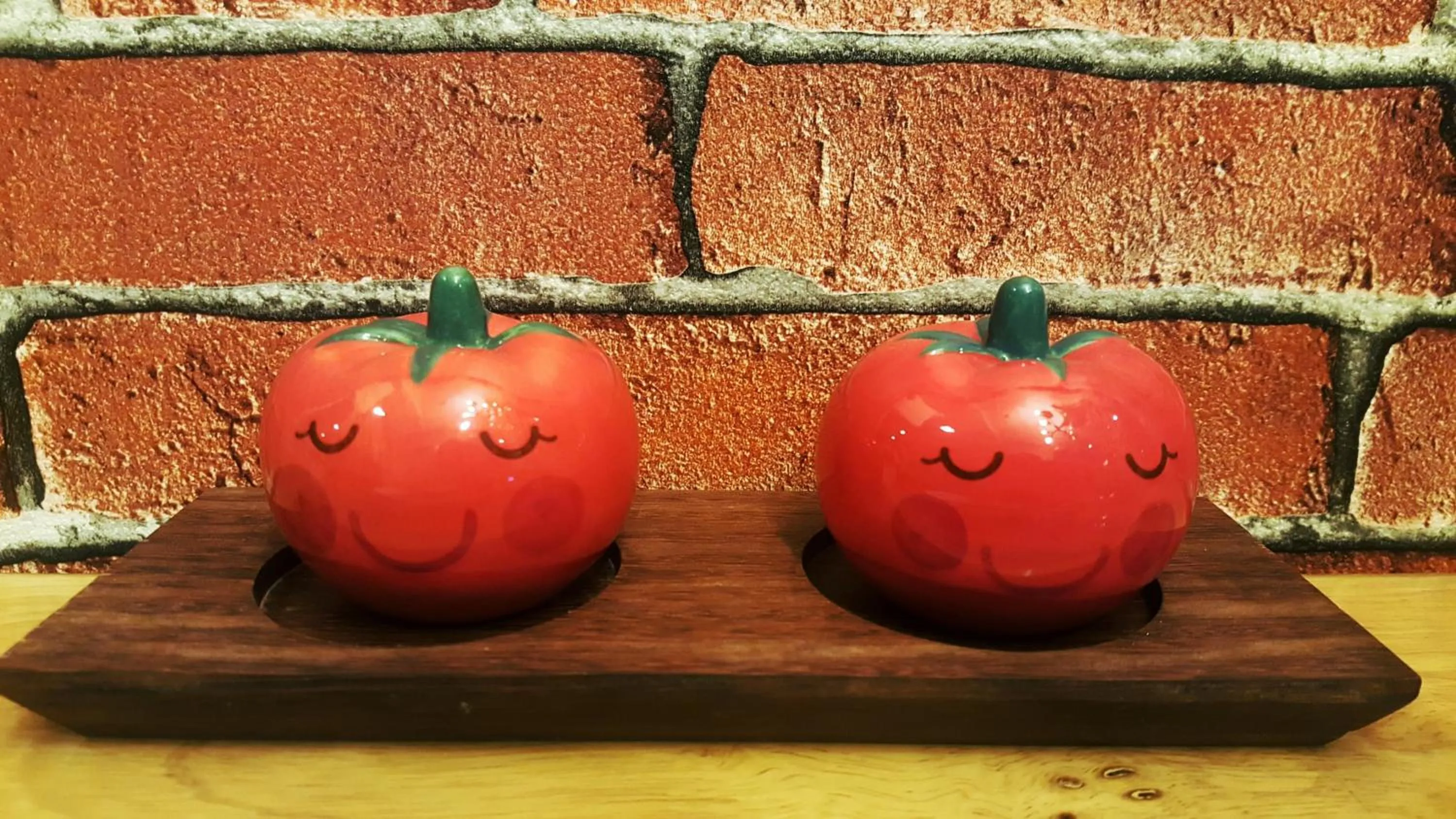 Food and drinks in Astra Suites Night Bazaar