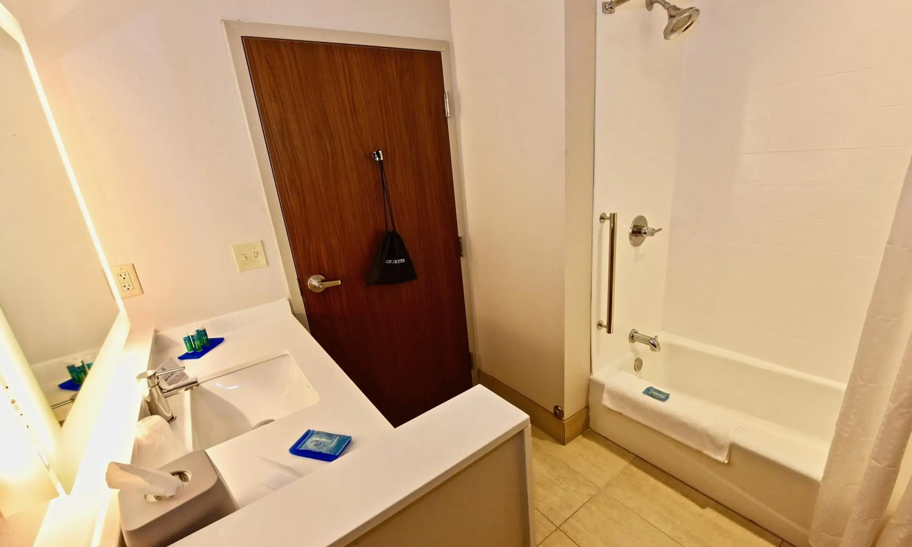 Bedroom in Holiday Inn Express & Suites - Perryville I-55, an IHG Hotel Bedroom in Holiday Inn Express & Suites - Perryville I-55, an IHG Hotel