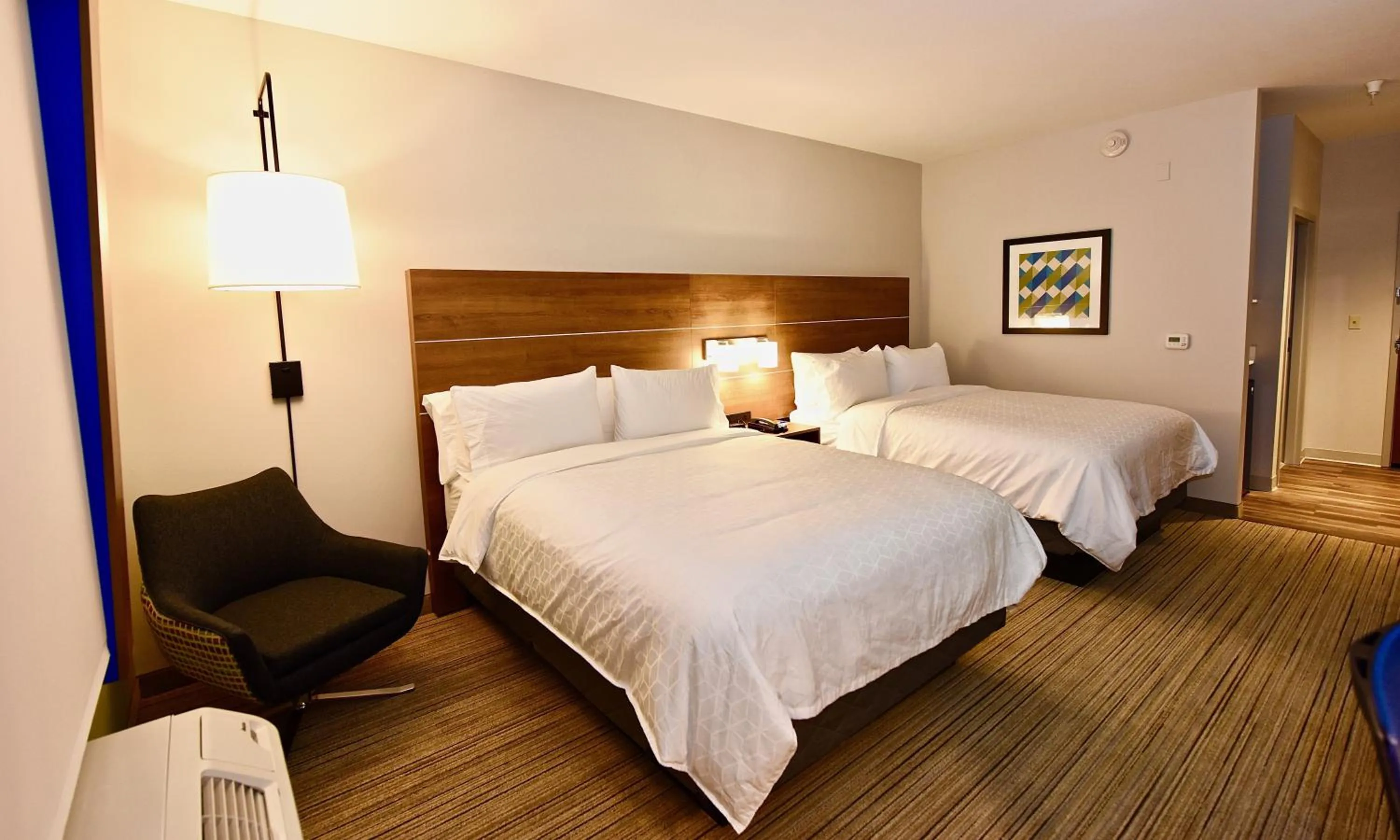 Photo of the whole room, Bed in Holiday Inn Express & Suites - Perryville I-55, an IHG Hotel