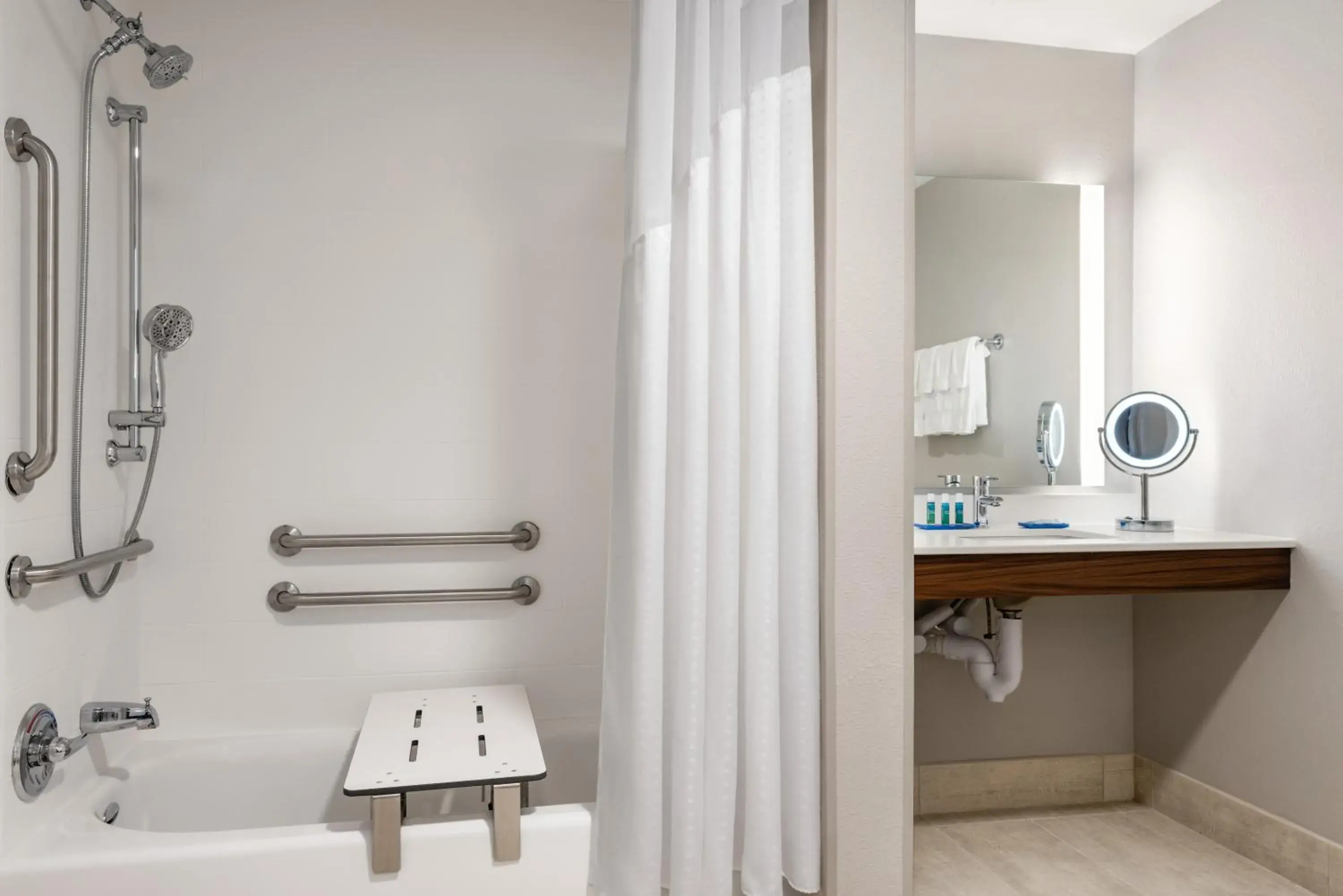 Standard King Room with Roll-in Shower - Mobility Accessible in Holiday Inn Express & Suites - West Des Moines - Jordan Creek by IHG Standard King Room with Roll-in Shower - Mobility Accessible in Holiday Inn Express & Suites - West Des Moines - Jordan Creek by IHG