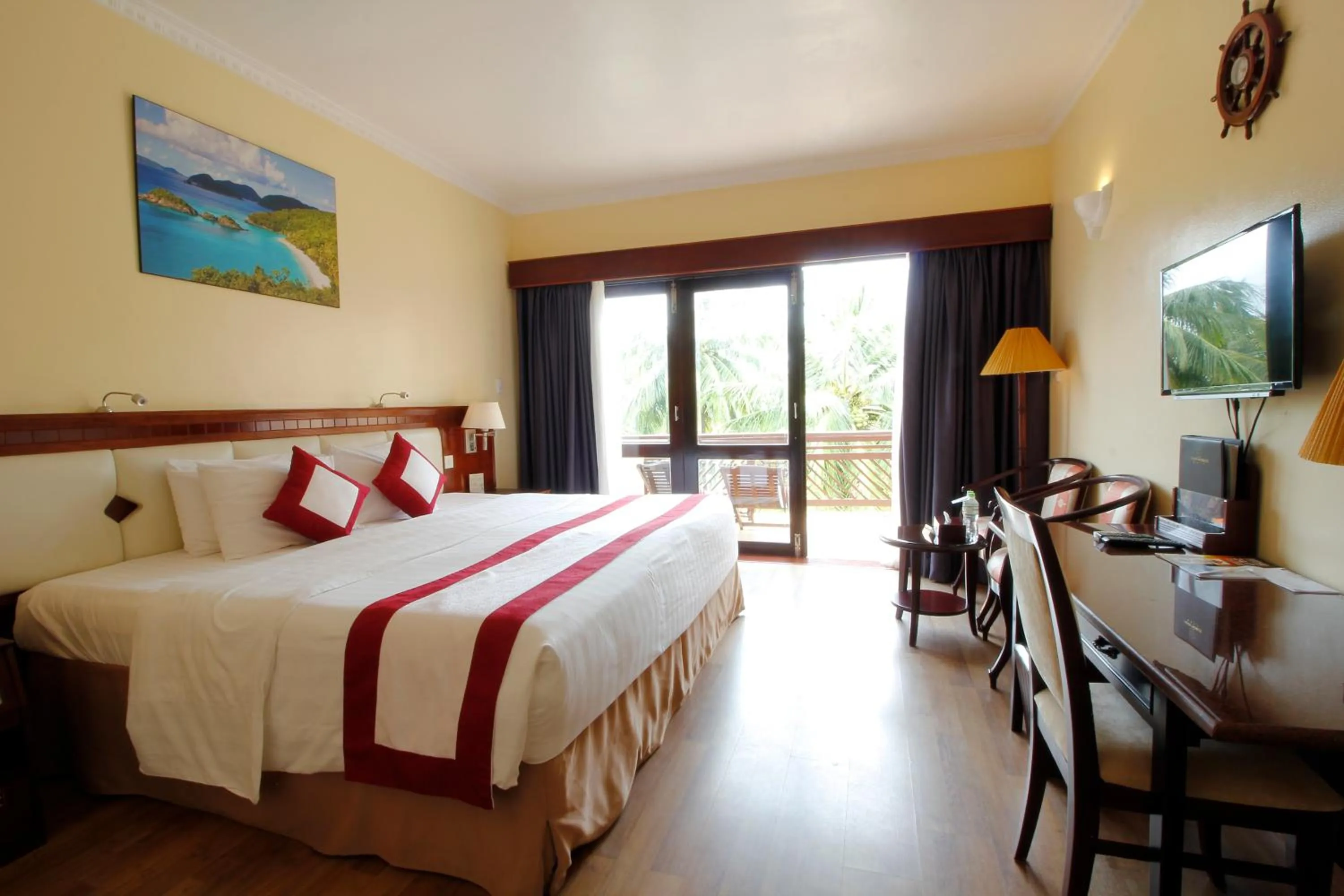 Double or Twin Room with Sea View in Saigon Phu Quoc Resort & Spa