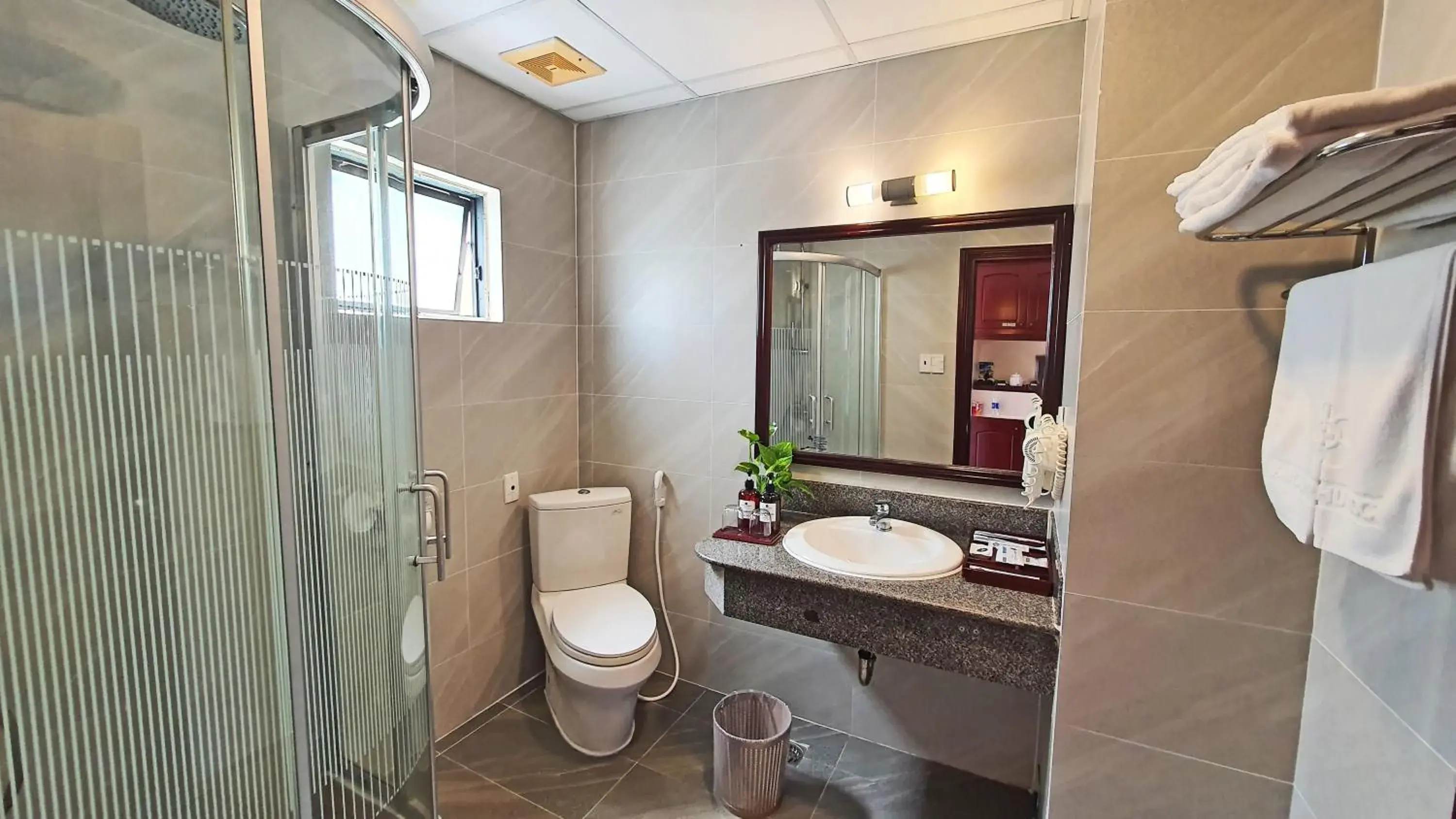 Bathroom in Saigon Phu Quoc Resort & Spa Bathroom in Saigon Phu Quoc Resort & Spa