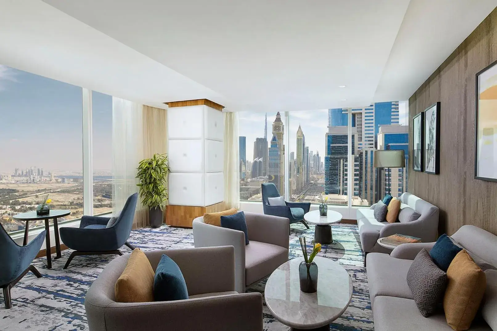 Lounge or bar in voco Dubai by IHG Lounge or bar in voco Dubai by IHG