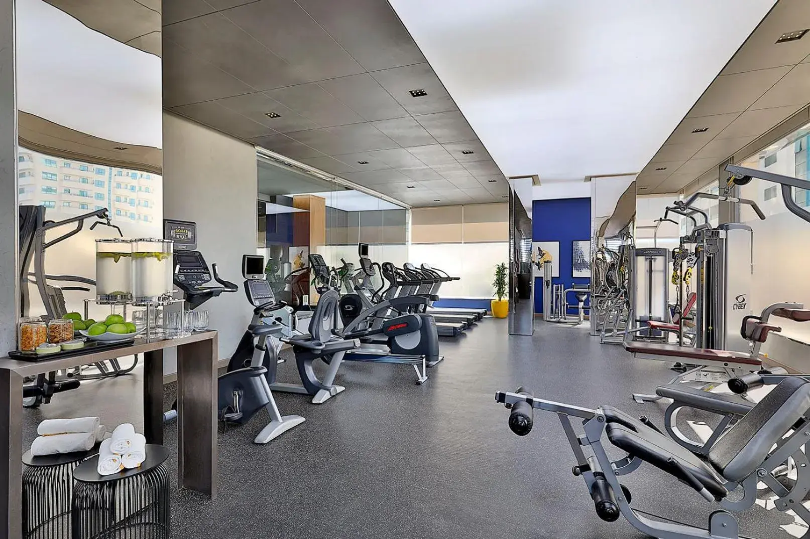 Fitness centre/facilities in voco Dubai by IHG Fitness centre/facilities in voco Dubai by IHG