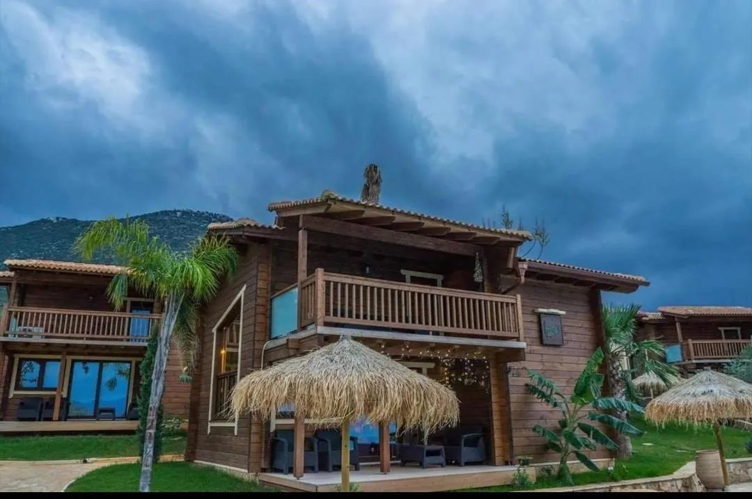 Day in Anthidon Nature Estate & Farm