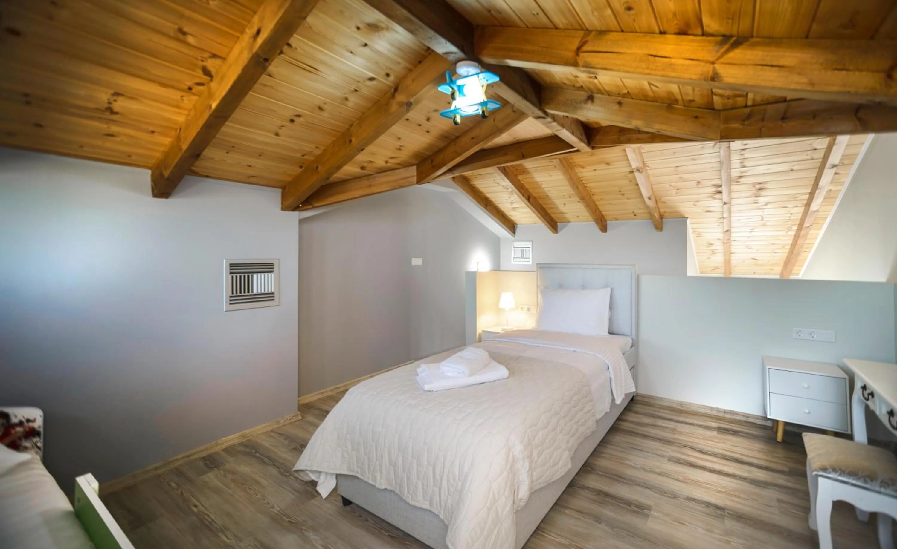 Mountain view, Bed in Anthidon Nature Estate & Farm