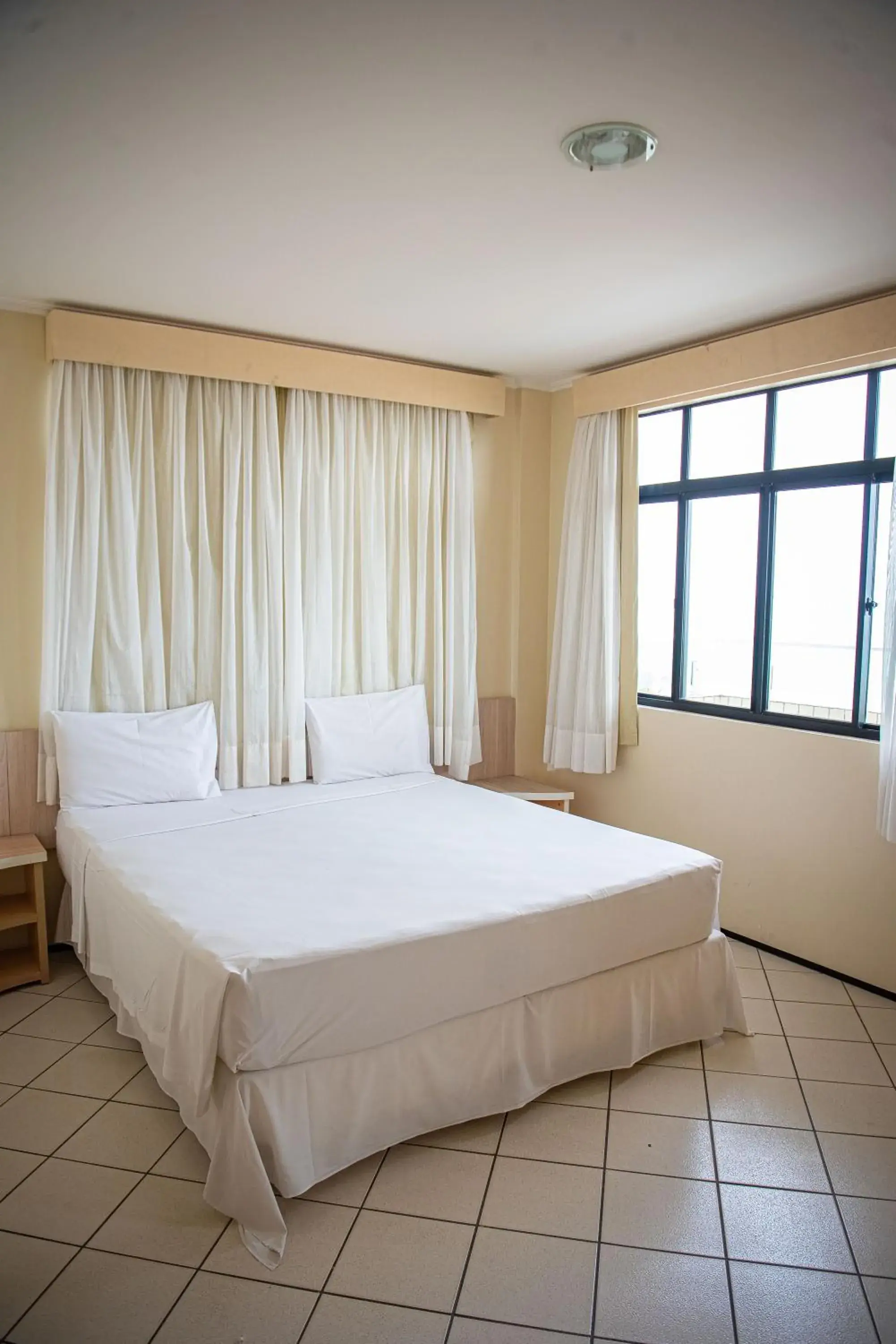 Property building, Bed in Litorânea Praia Hotel Property building, Bed in Litorânea Praia Hotel