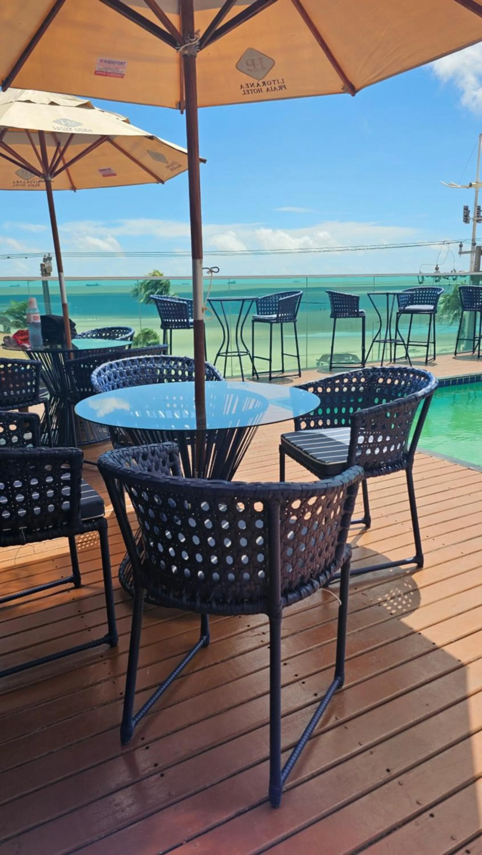 Swimming pool in Litorânea Praia Hotel