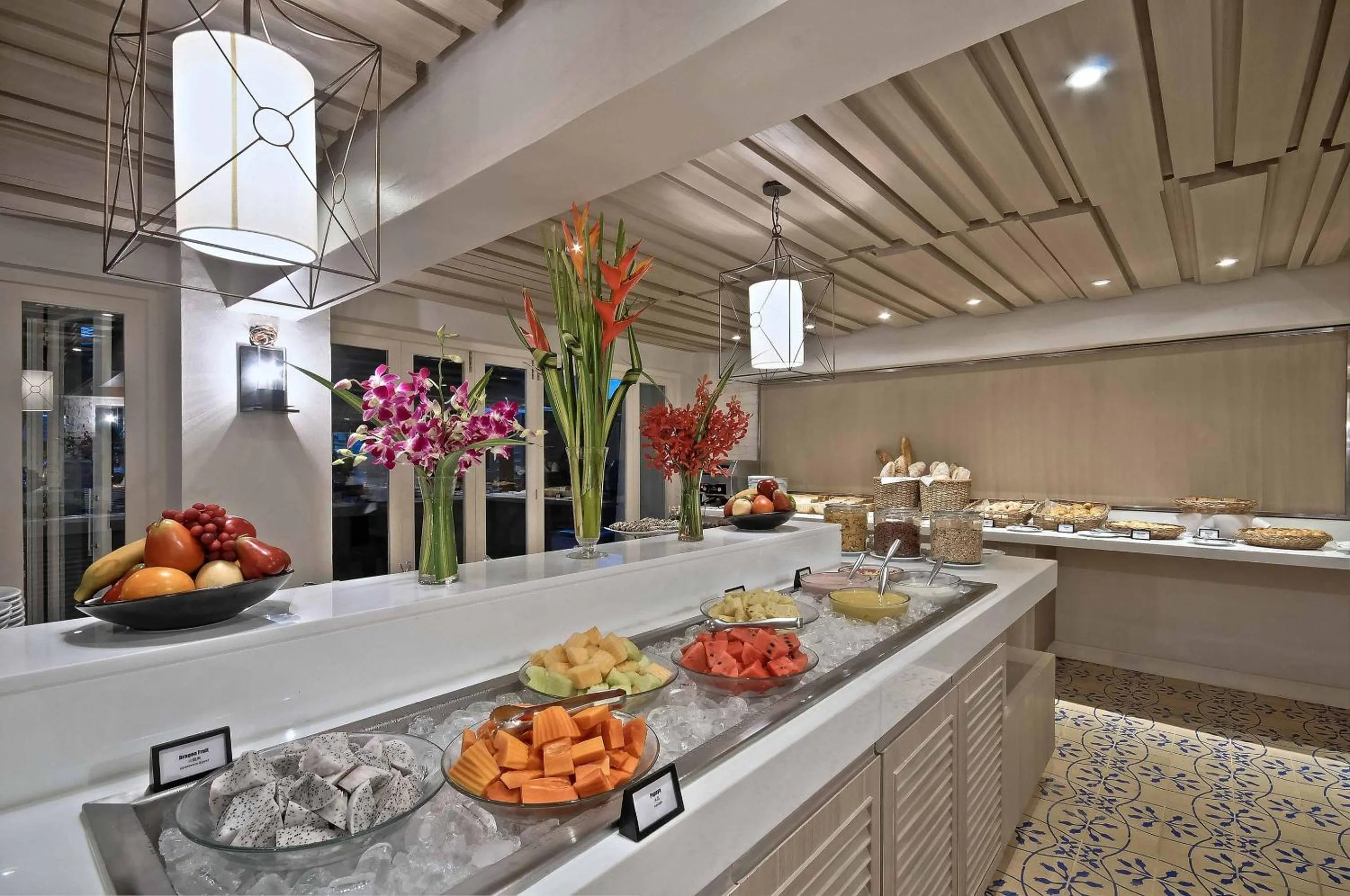 Restaurant/places to eat in Burasari Phuket Resort & Spa