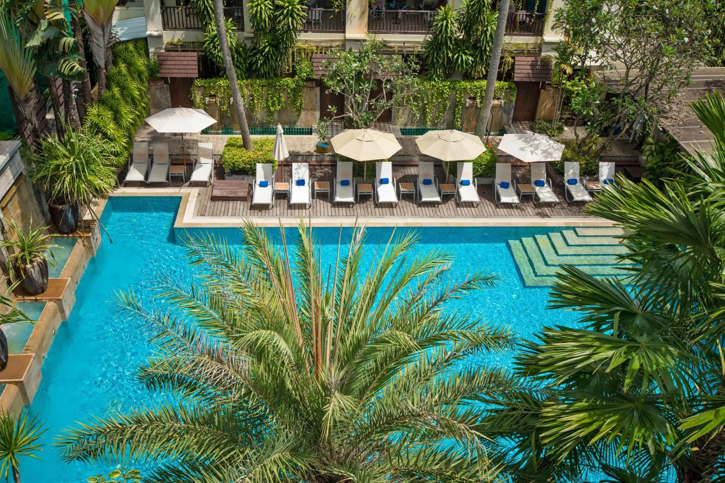 Swimming pool in Burasari Phuket Resort & Spa