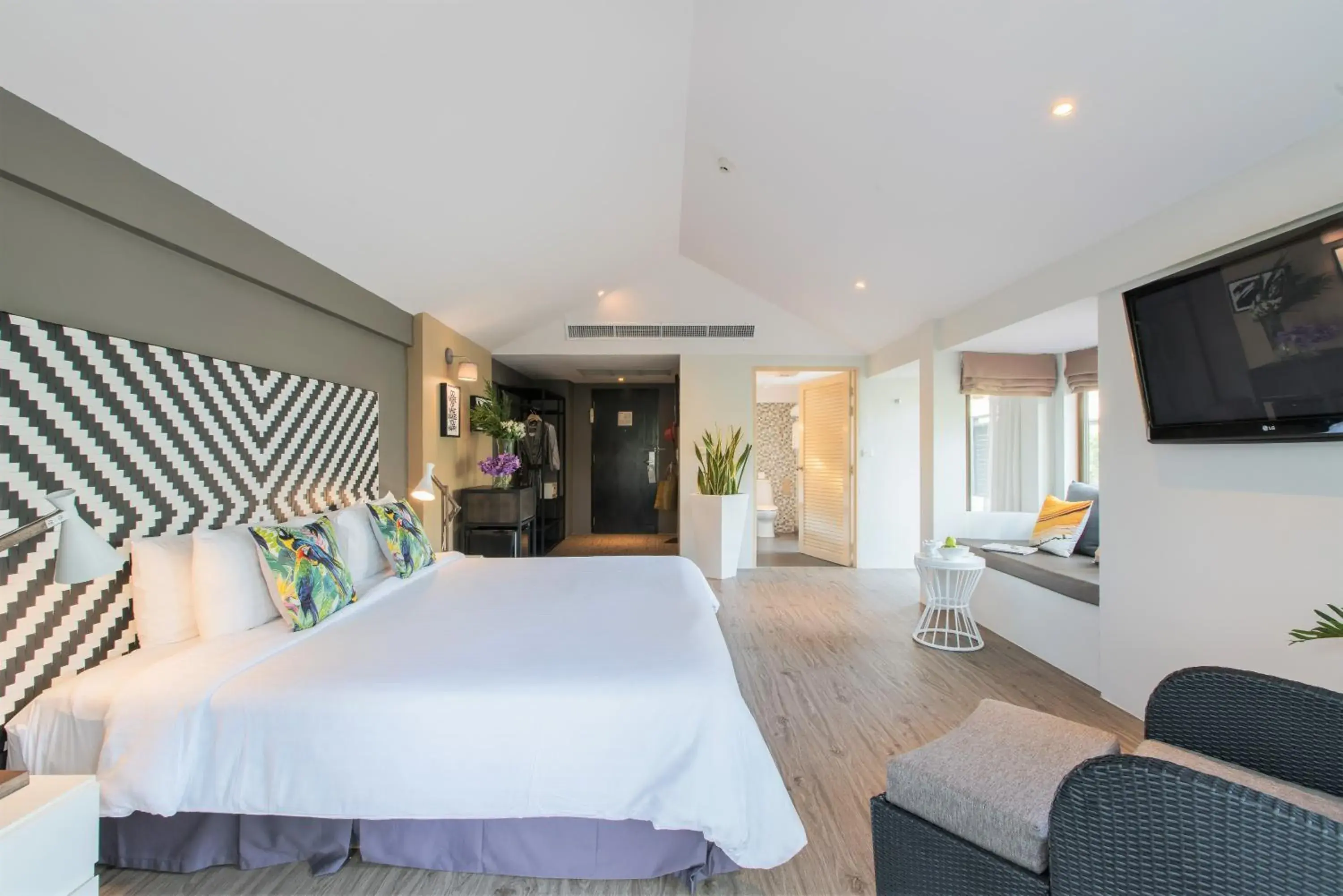 Photo of the whole room, Bed in Burasari Phuket Resort & Spa Photo of the whole room, Bed in Burasari Phuket Resort & Spa