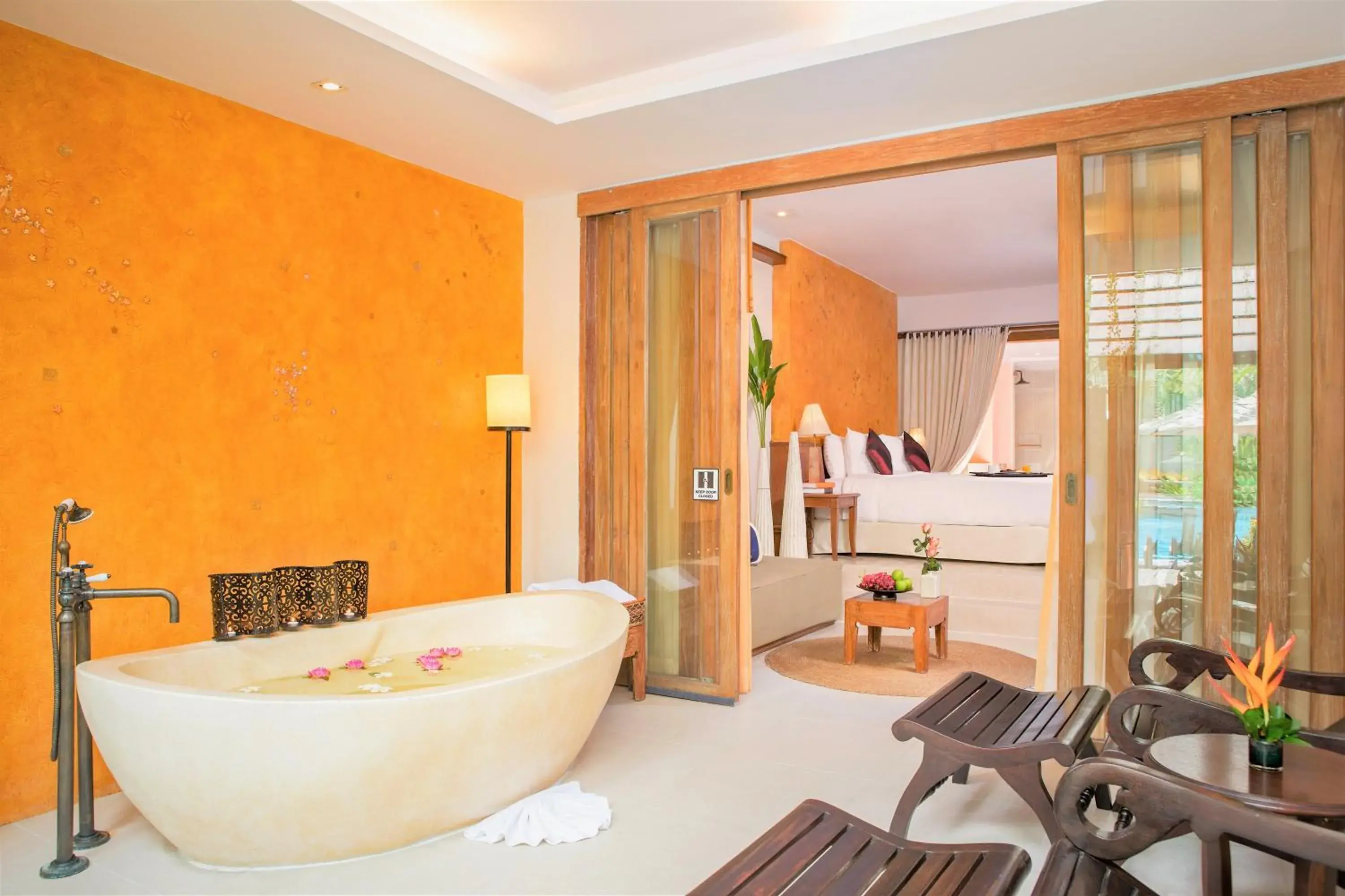 Honeymoon Suite in Burasari Phuket Resort & Spa Honeymoon Suite in Burasari Phuket Resort & Spa