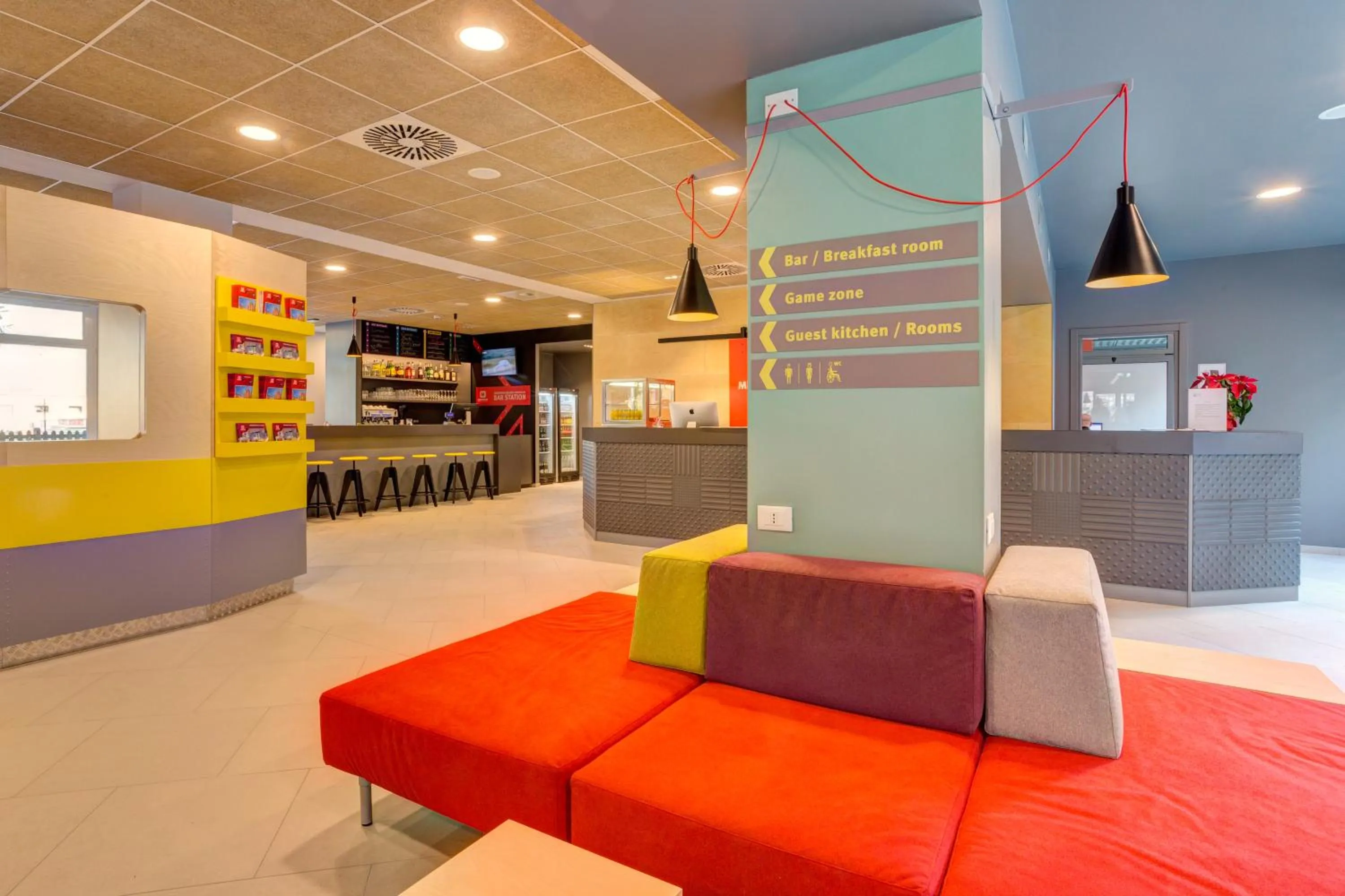 Seating area in MEININGER Milano Garibaldi