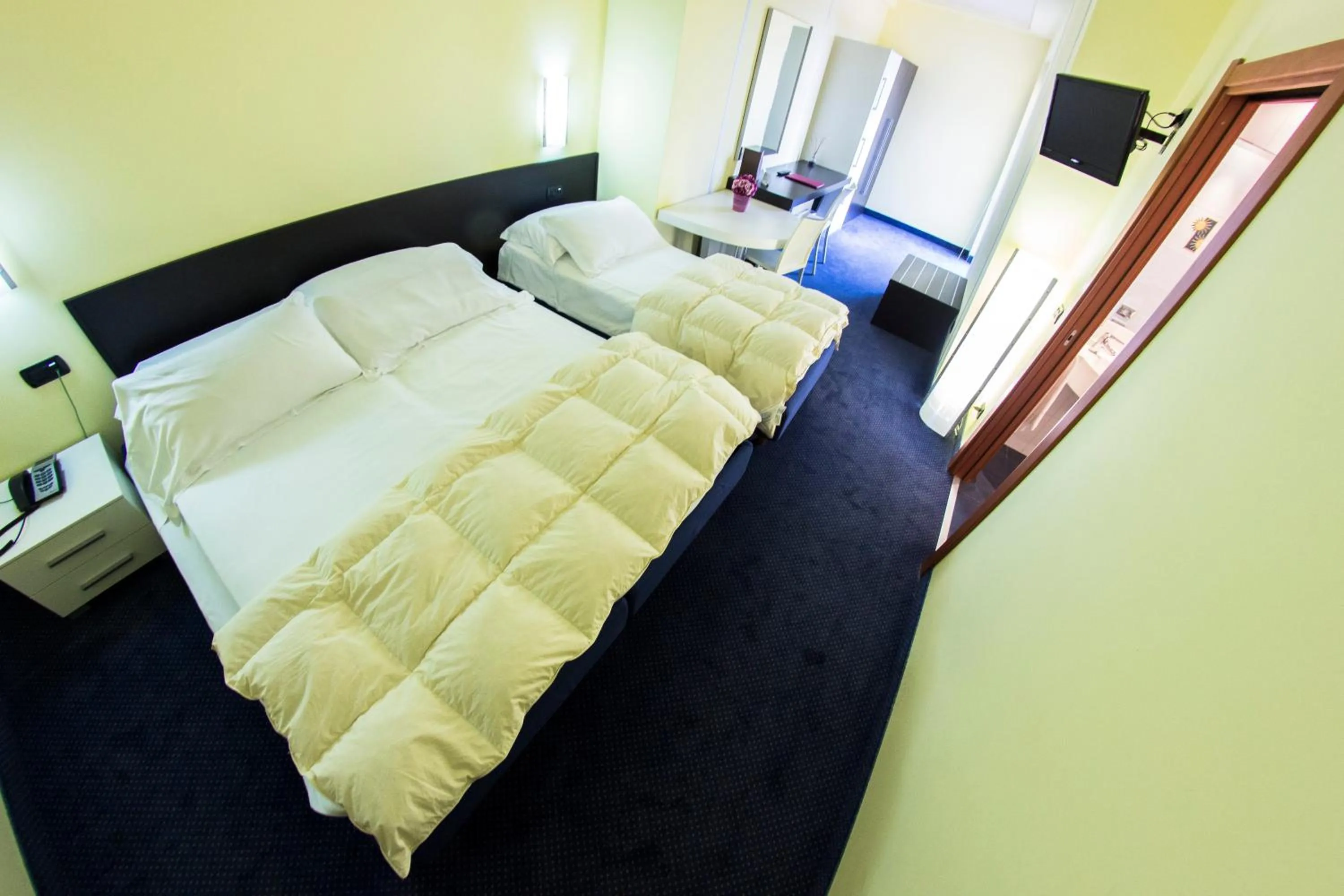 Photo of the whole room, Bed in Best Western Hotel Class Lamezia