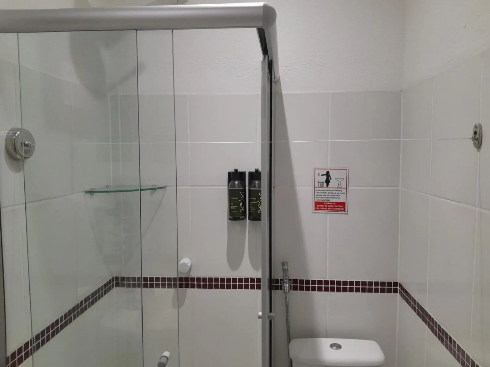 Bathroom in Bamboo Búzios Hostel