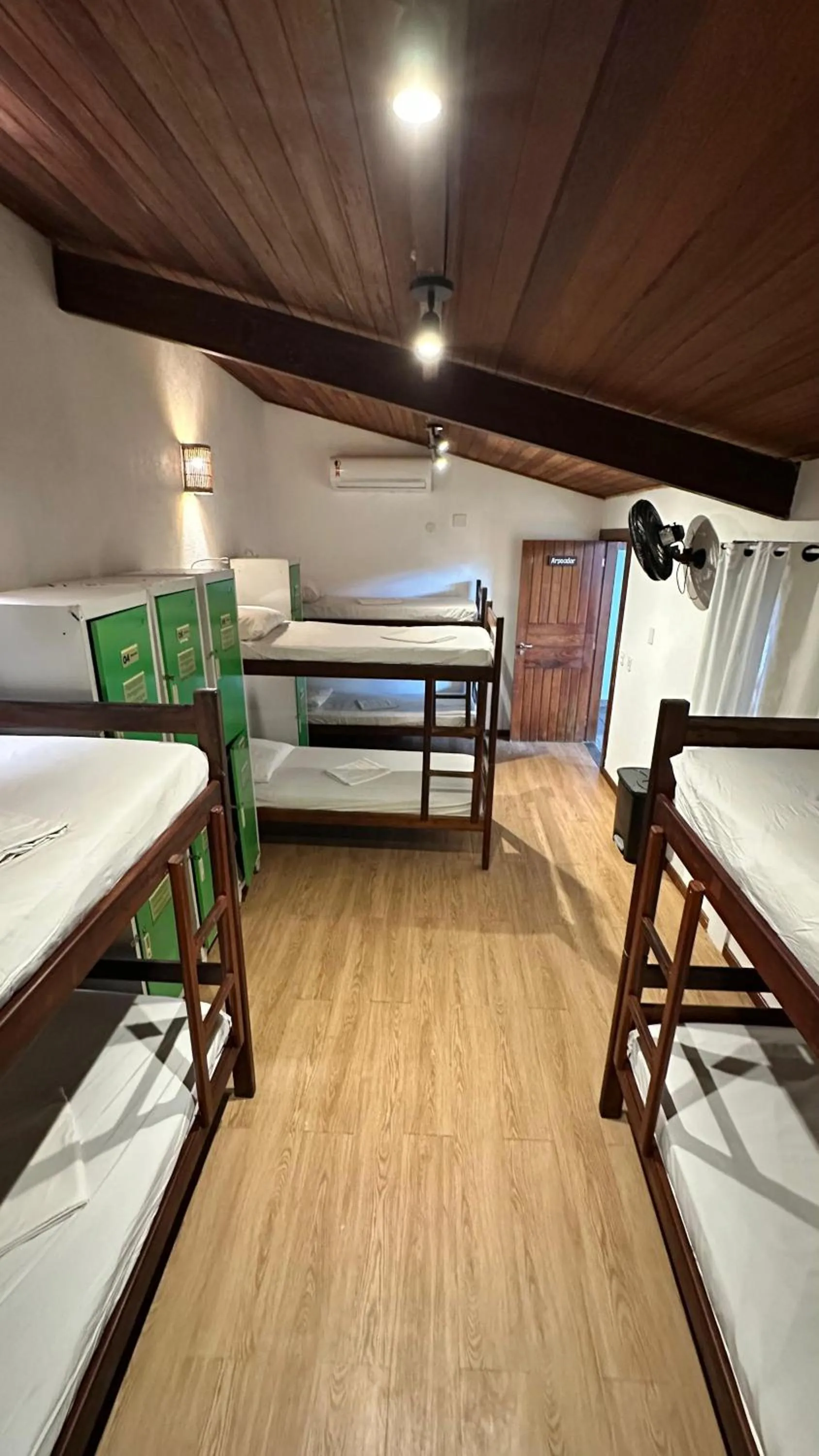 Bed in Bamboo Búzios Hostel